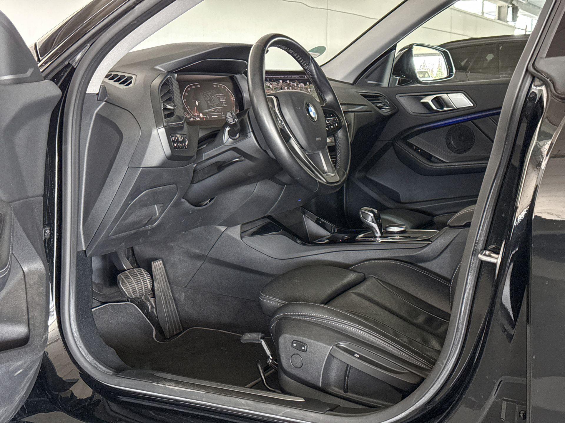 Foto van BMW 218i