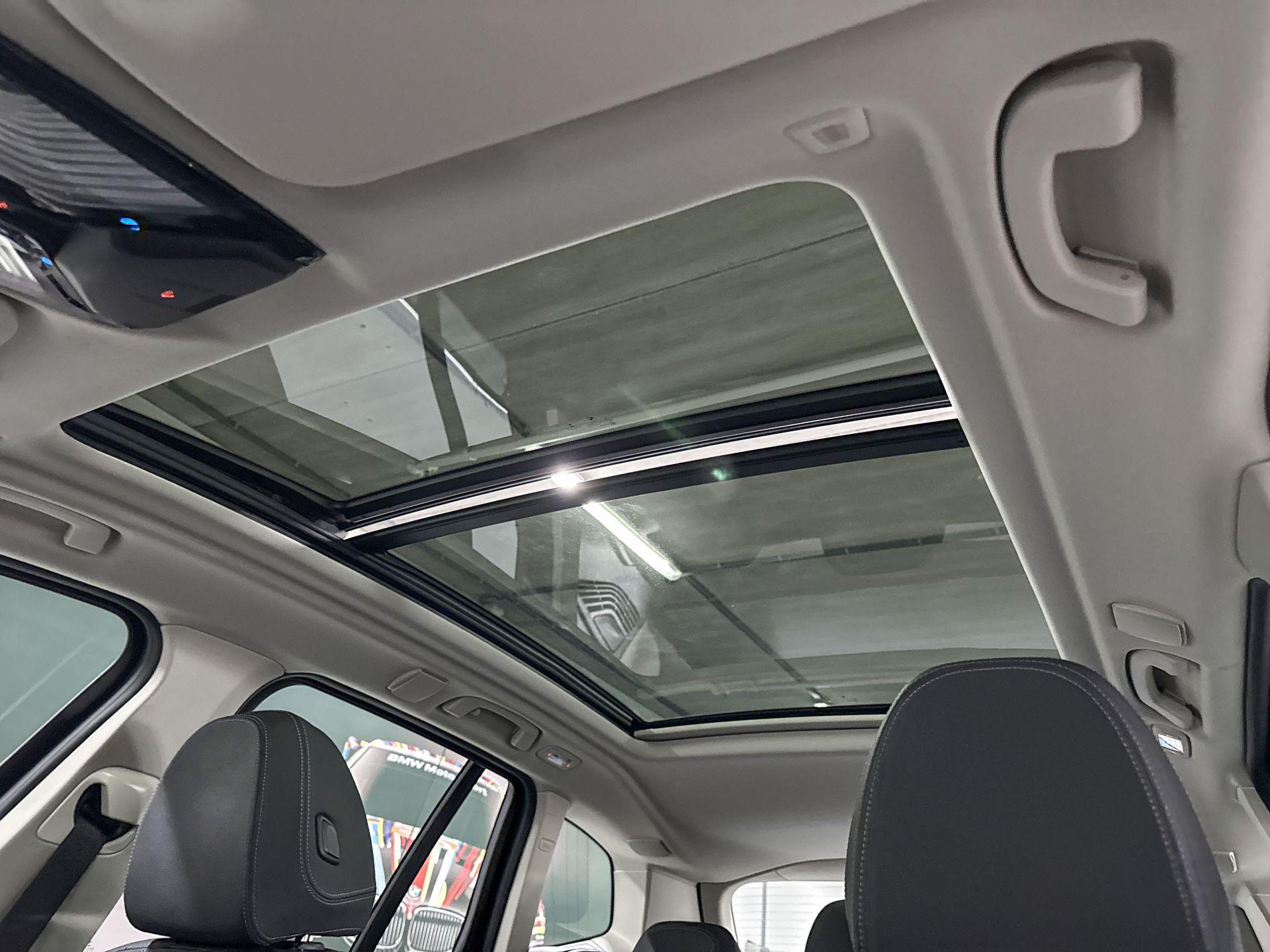 Foto van BMW Ix3