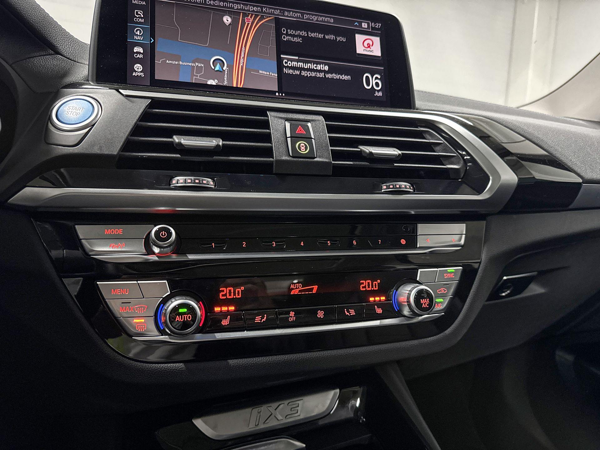 Foto van BMW Ix3
