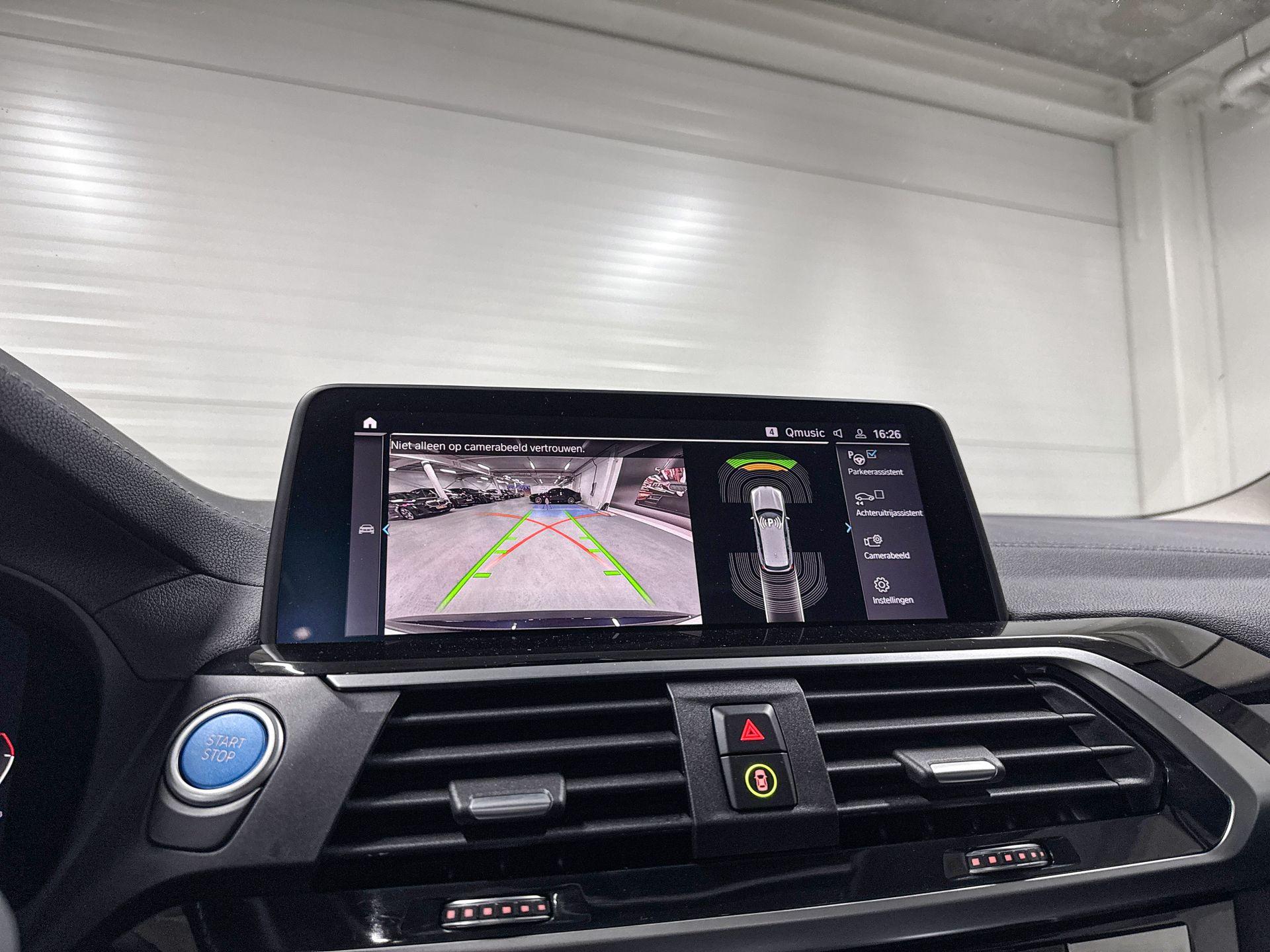 Foto van BMW Ix3