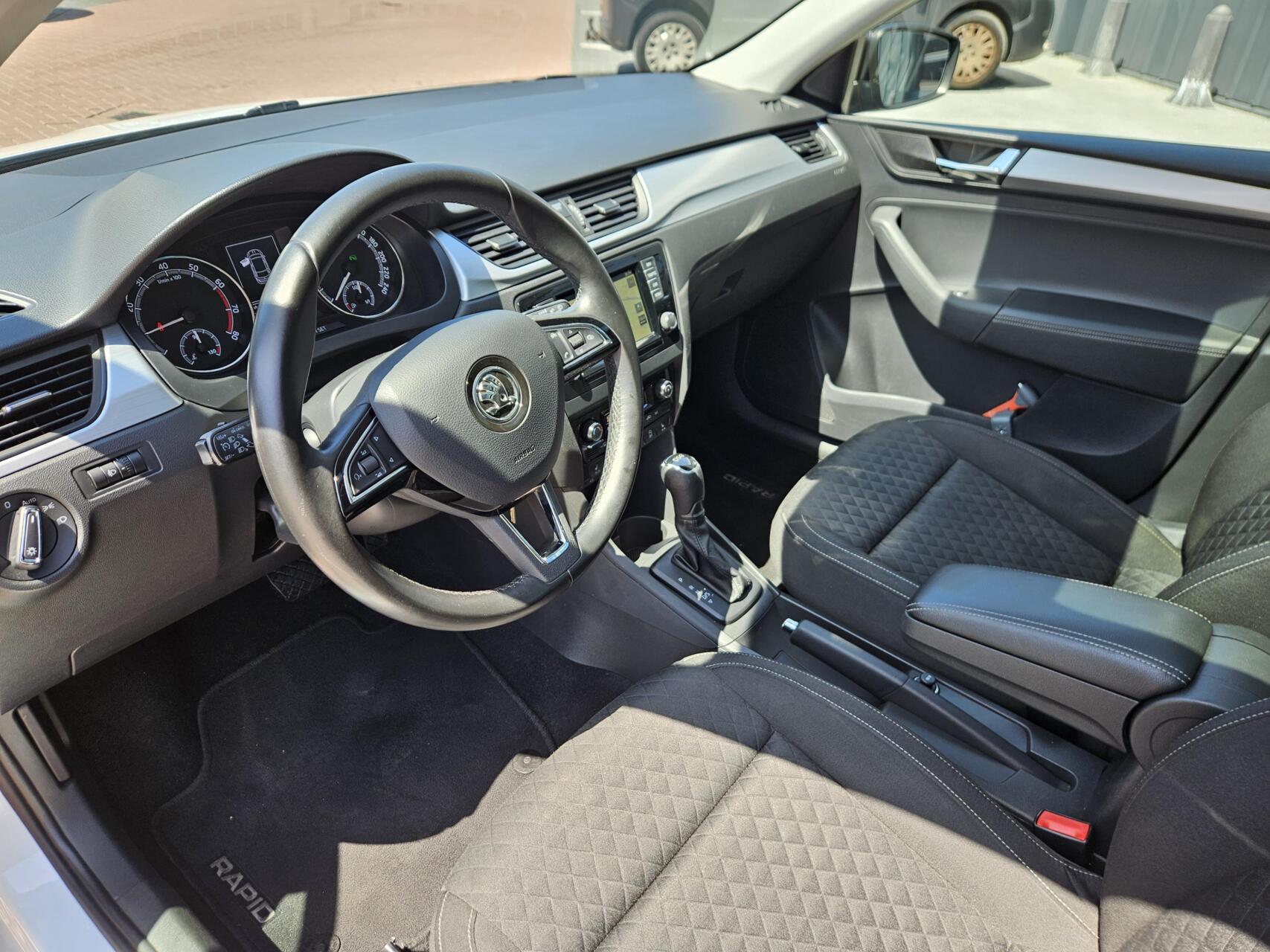 Foto van Skoda Rapid