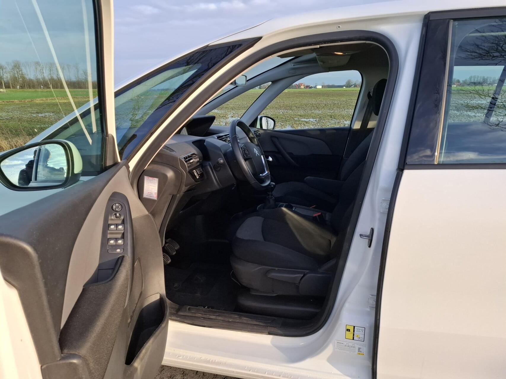 Foto van Citroen C4 Spacetourer