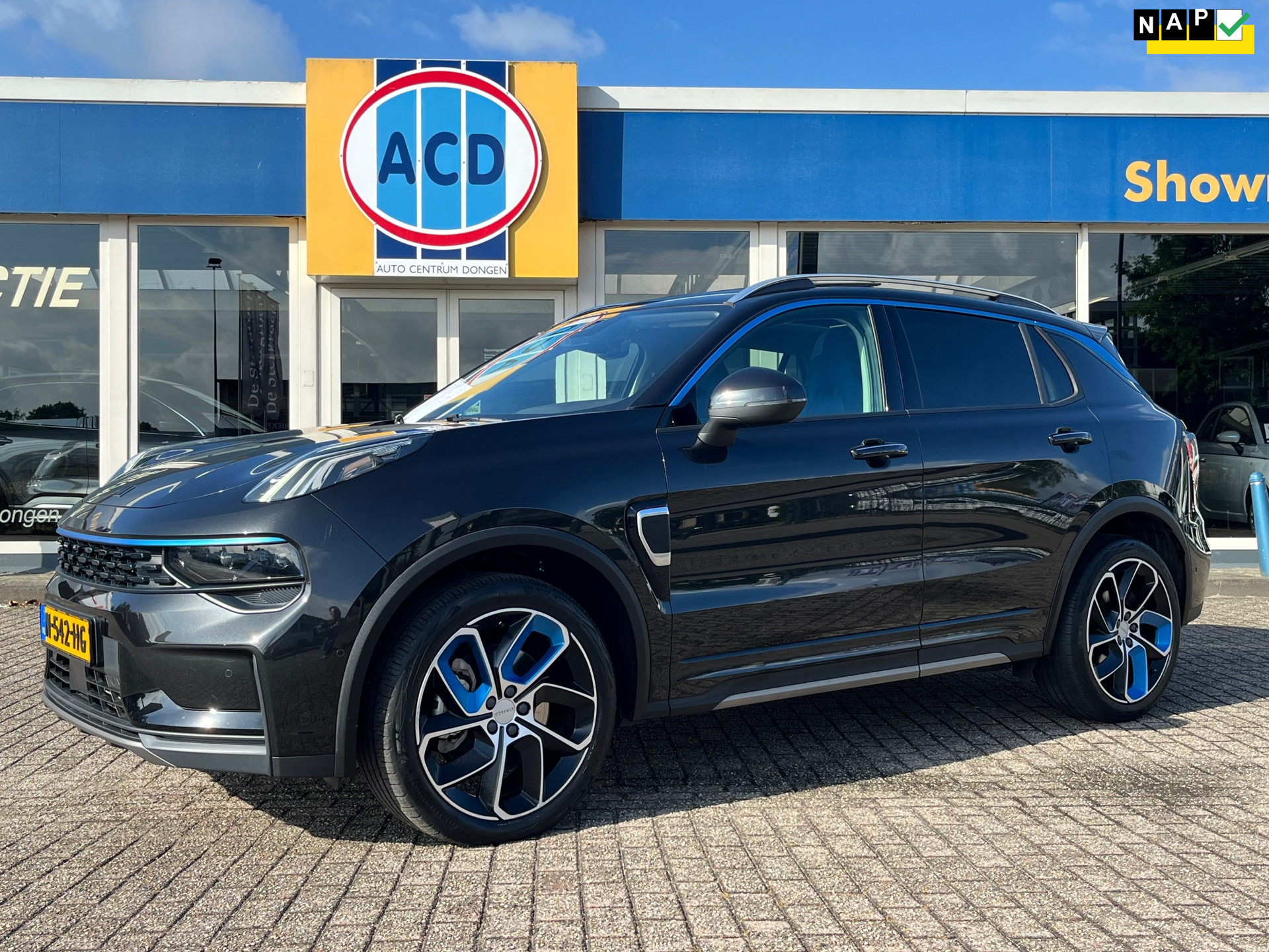 Lynk&co LYNK & Co 01 1.5 261pk PHEV 7DCTH | Orig.NL | PanoramaDak | Camera | Carplay | 2021 - voorkant