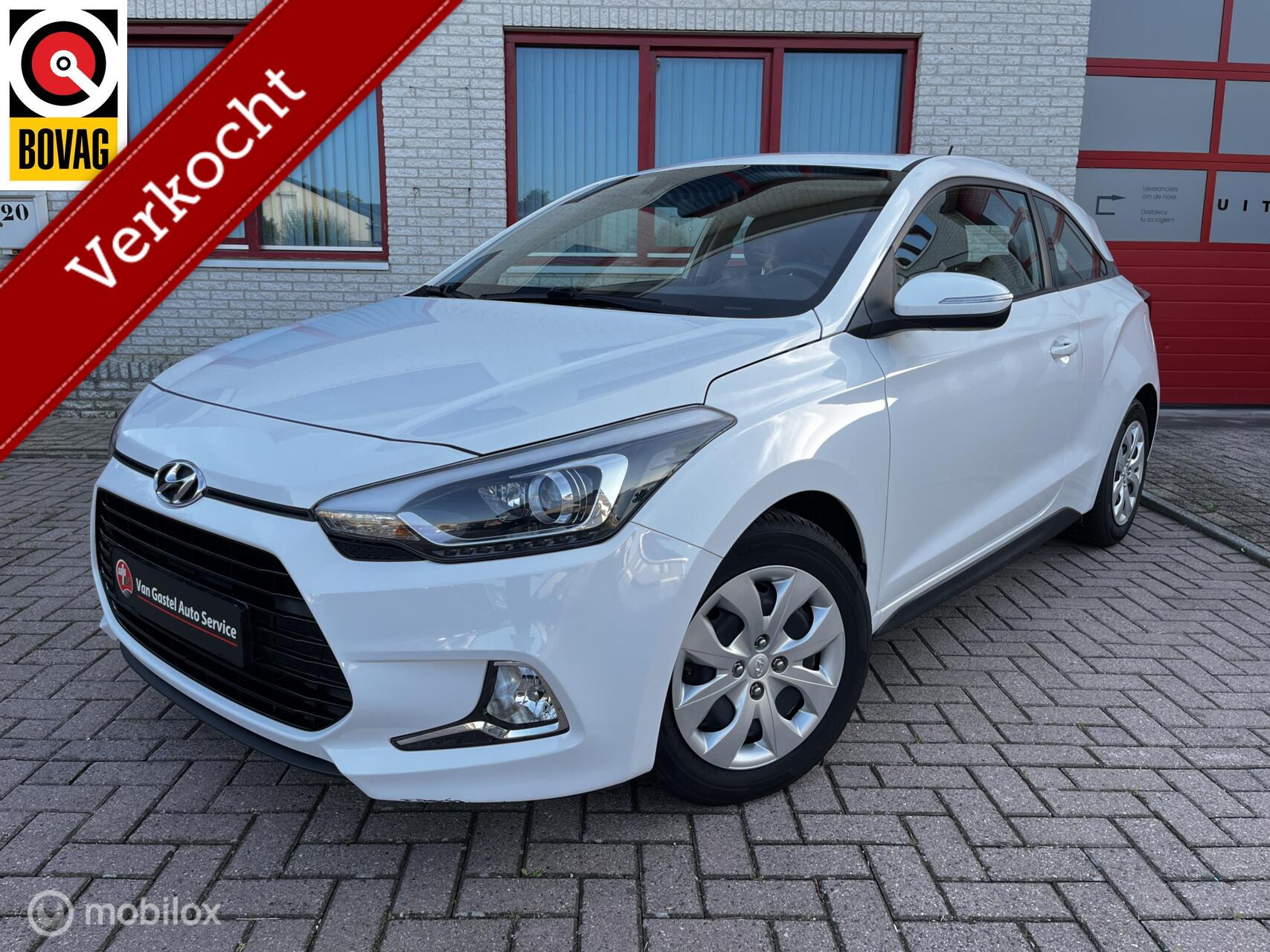 Hyundai I20 1.0 T-GDI CAMERA / CRUISE / NAVI / PDC 2017 - voorkant