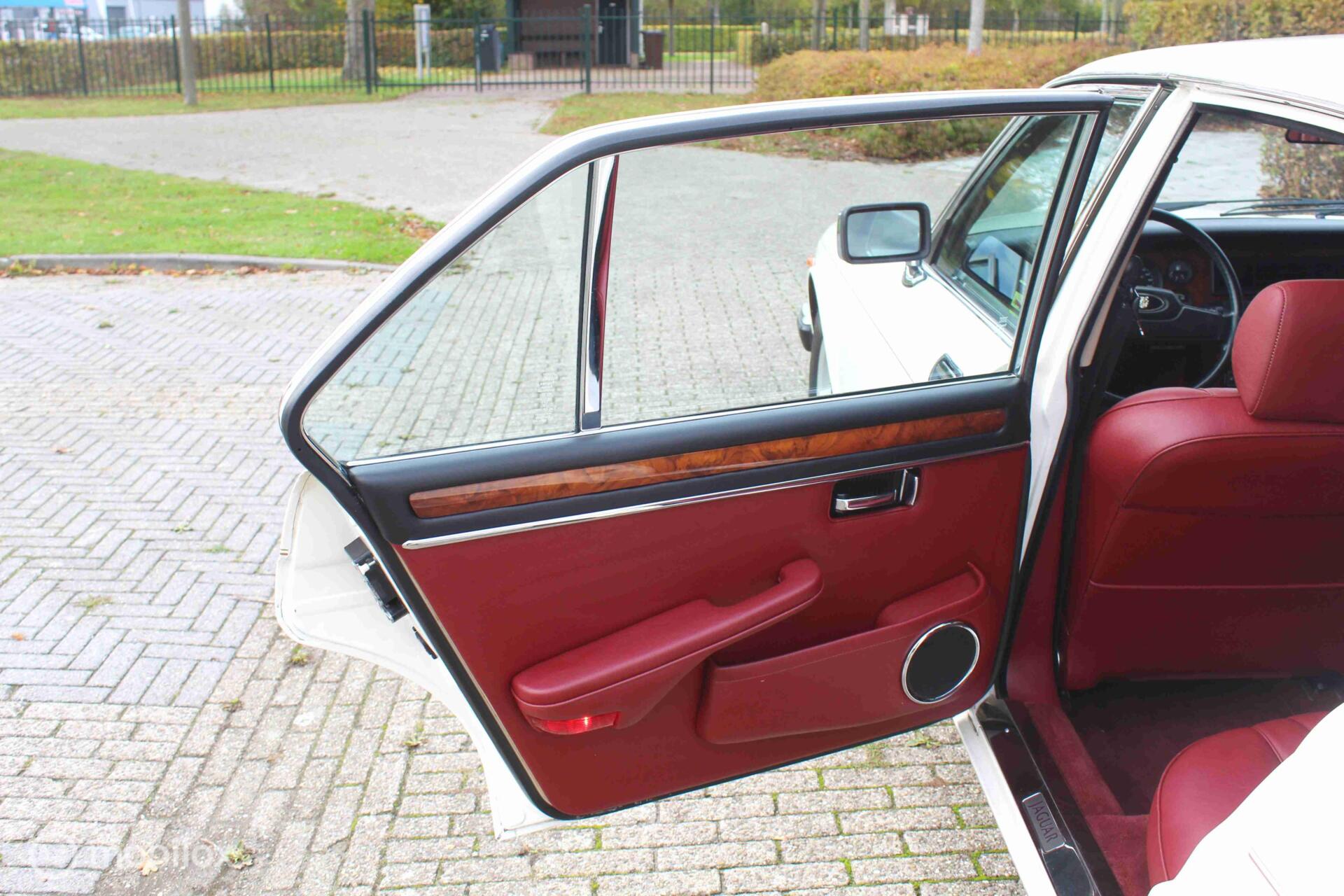 Foto van Jaguar Xj6 4.2 Series Iii Sovereign