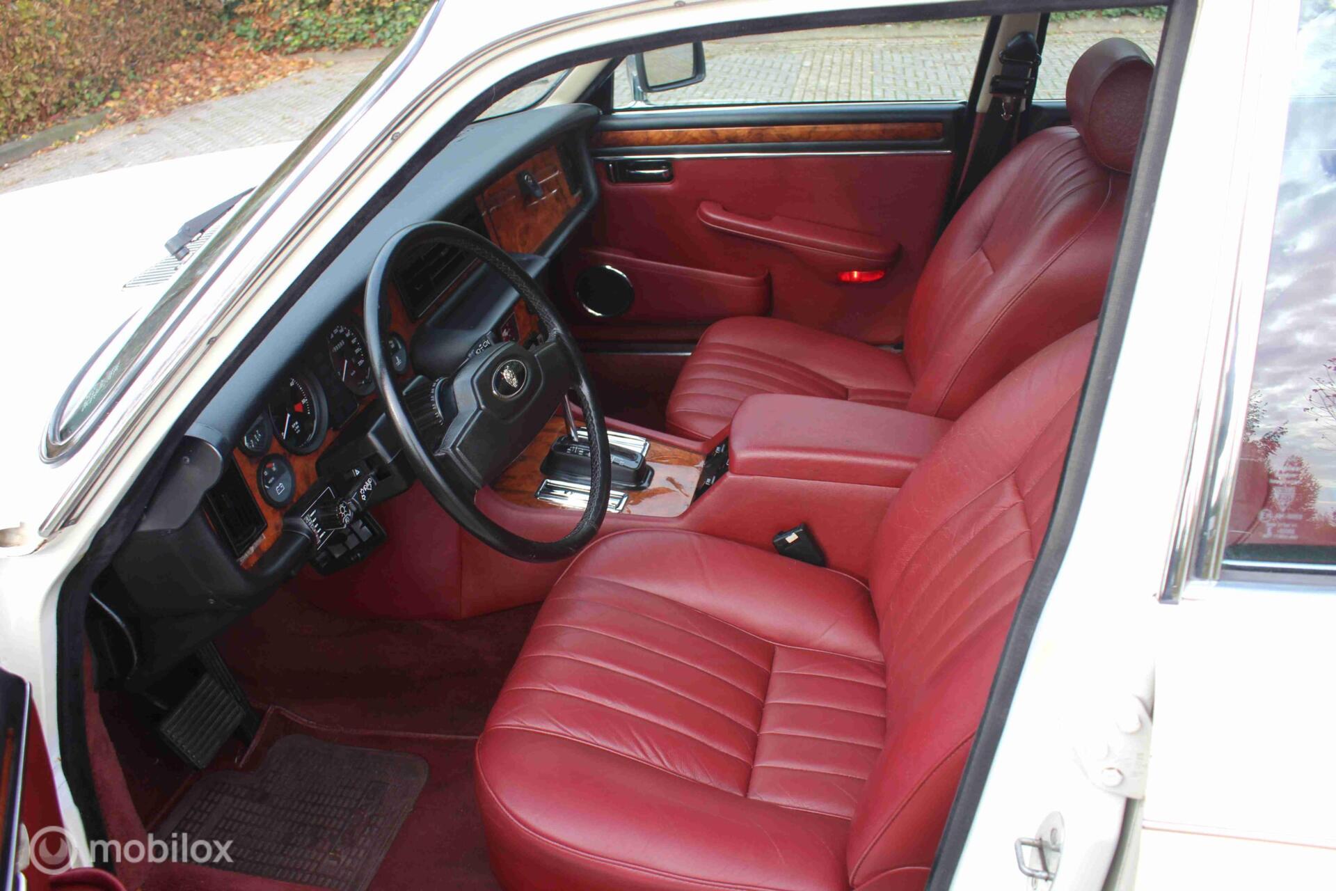 Foto van Jaguar Xj6 4.2 Series Iii Sovereign