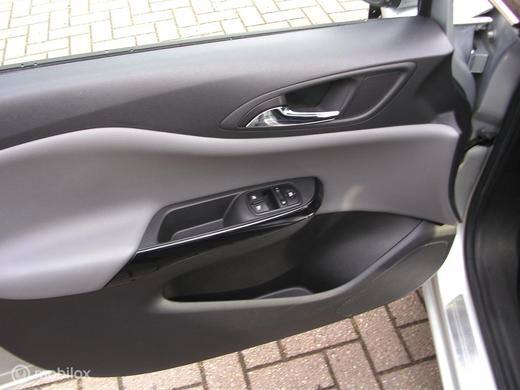 Foto van Opel Corsa-e