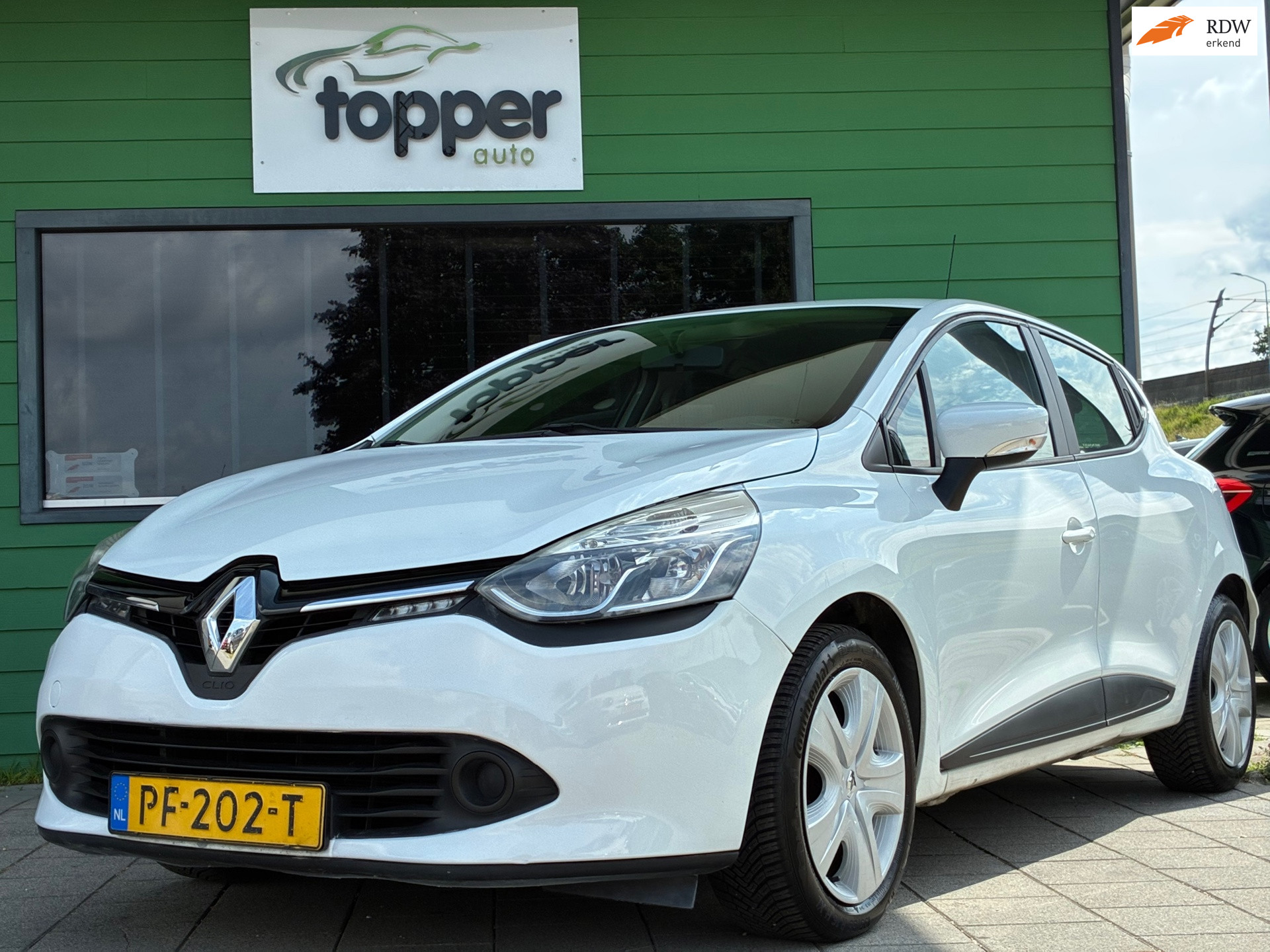 Renault Clio 1.2 Collection|2e Eigenaar|Navigatie|CruiseControl|Airco 2014 - voorkant