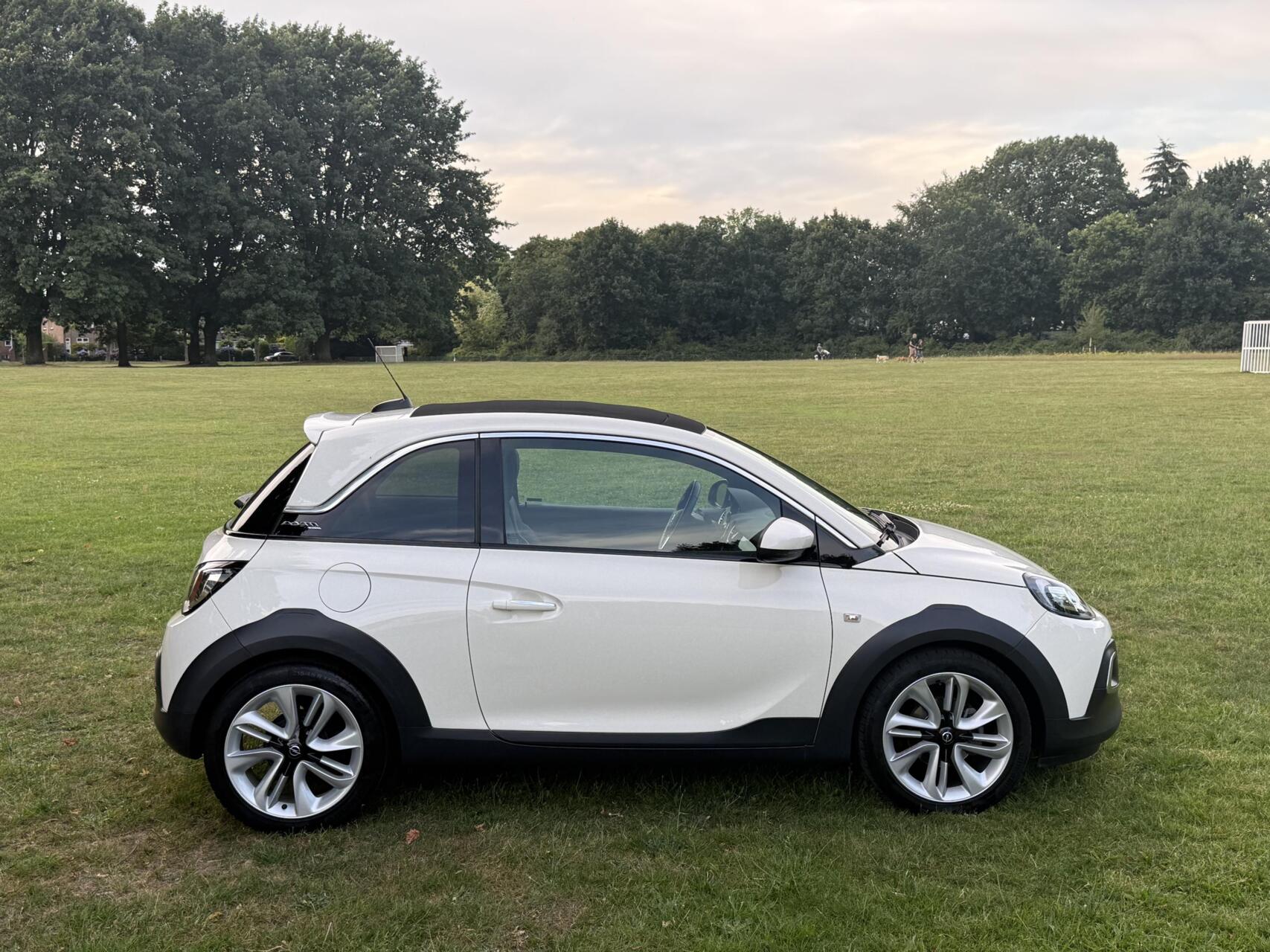 Foto van Opel Adam