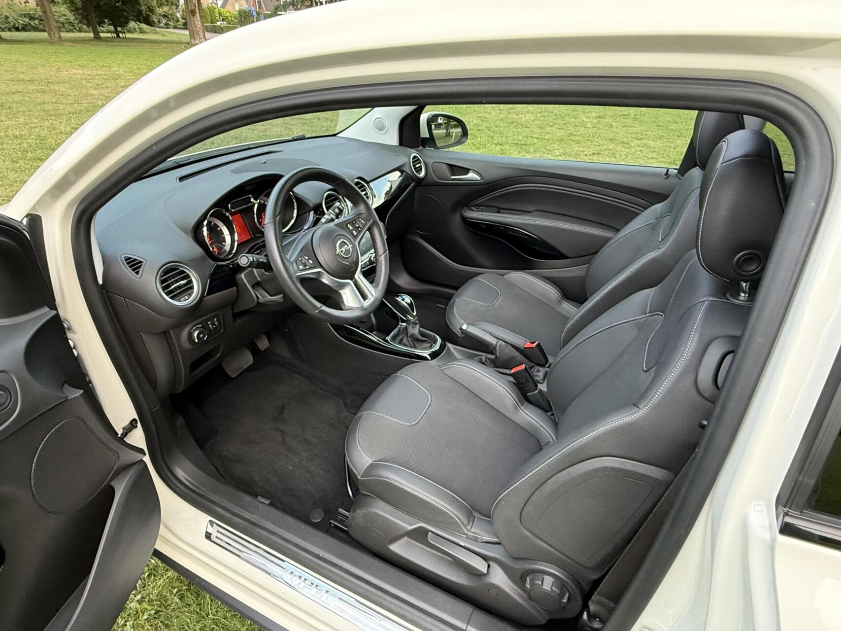 Foto van Opel Adam