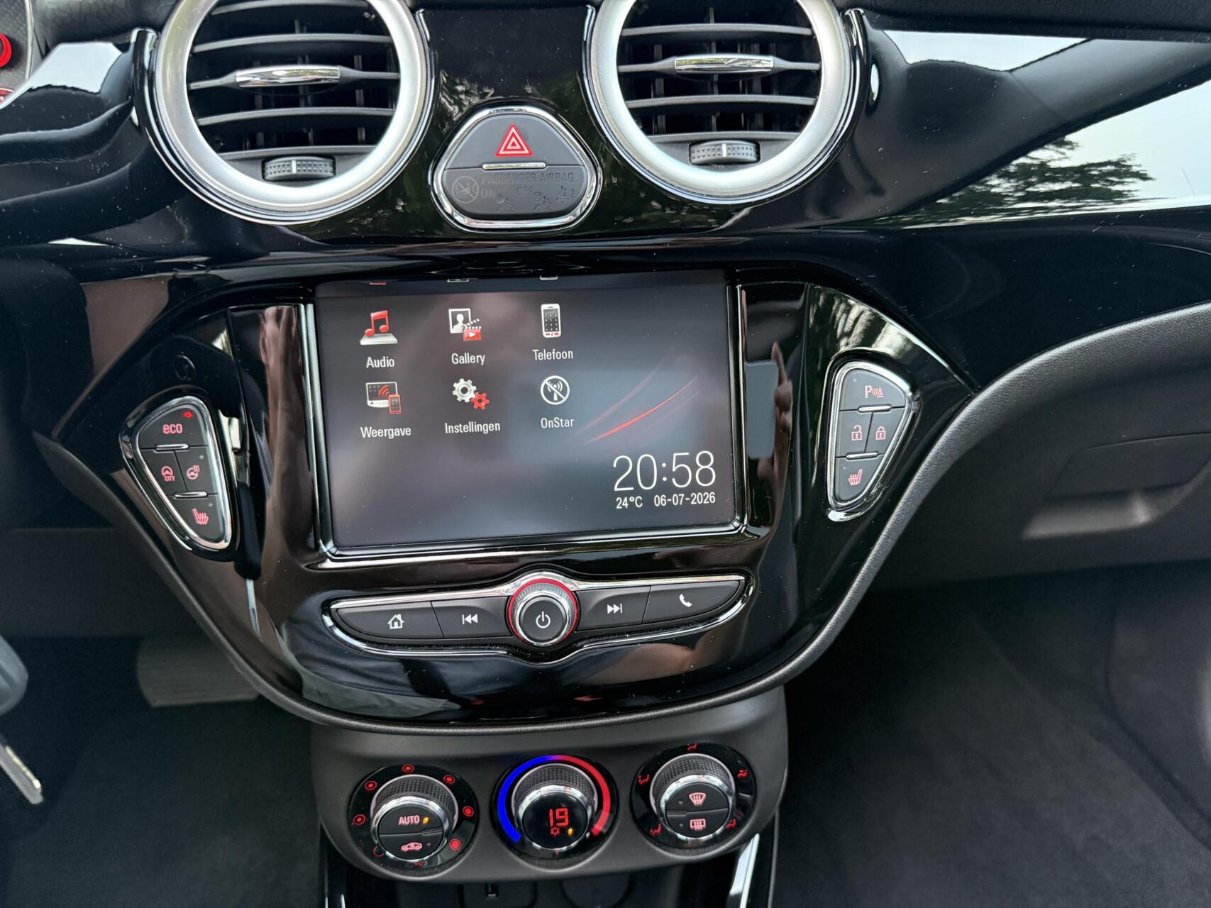 Foto van Opel Adam
