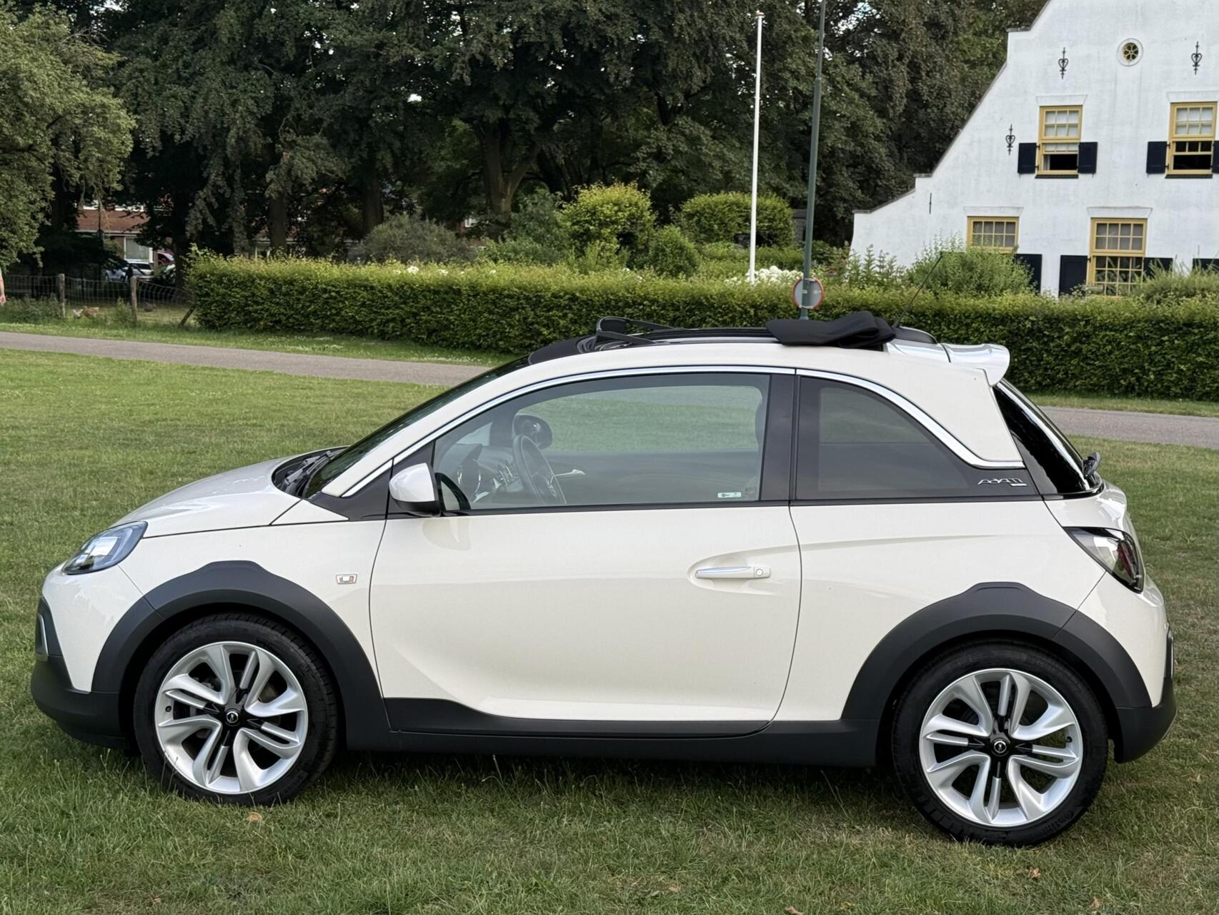 Foto van Opel Adam