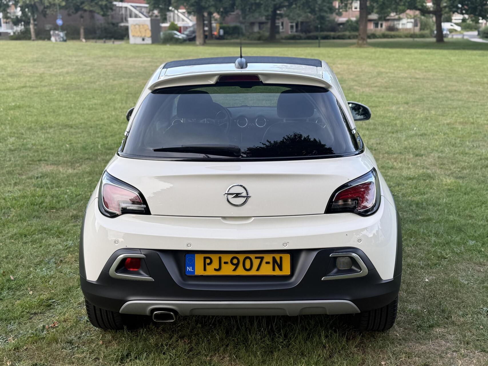 Foto van Opel Adam