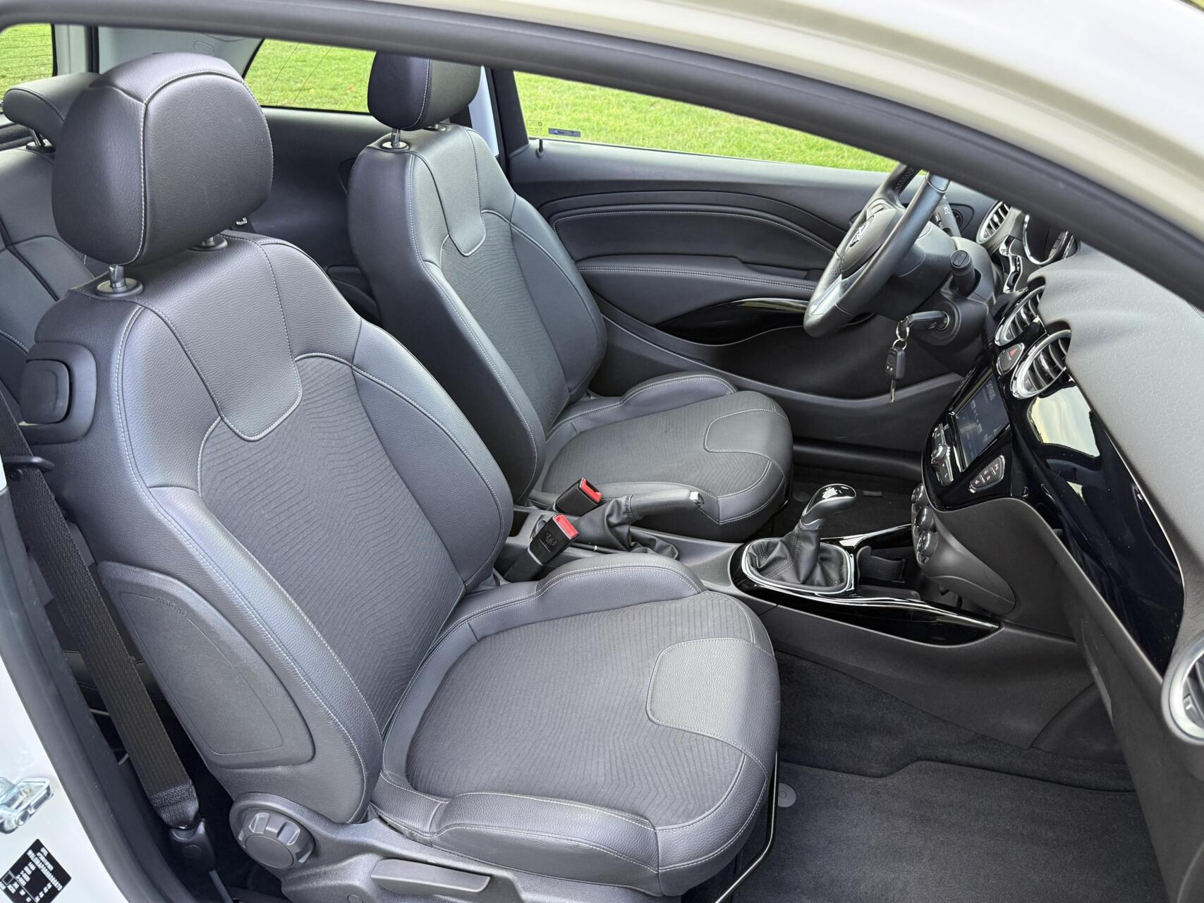 Foto van Opel Adam