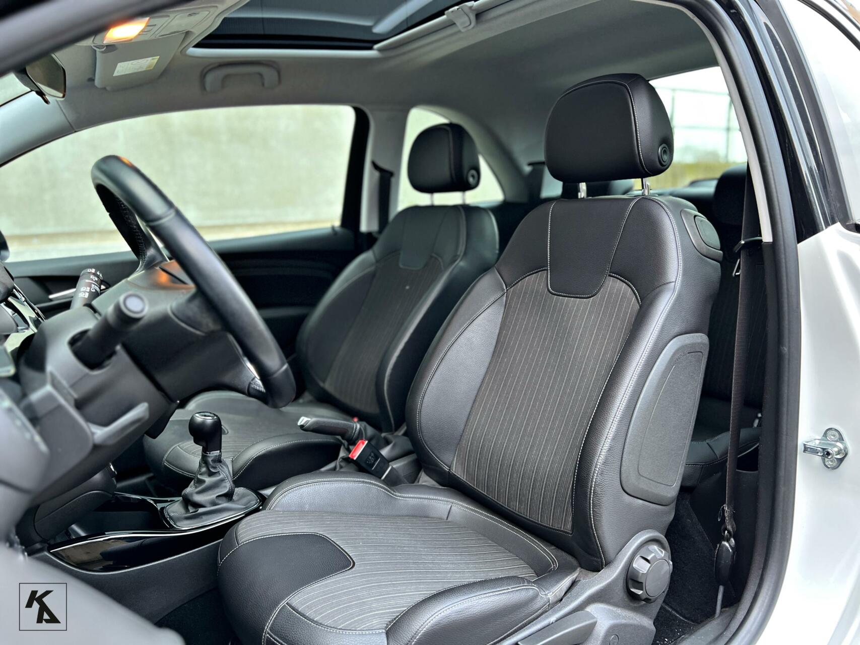 Foto van Opel Adam