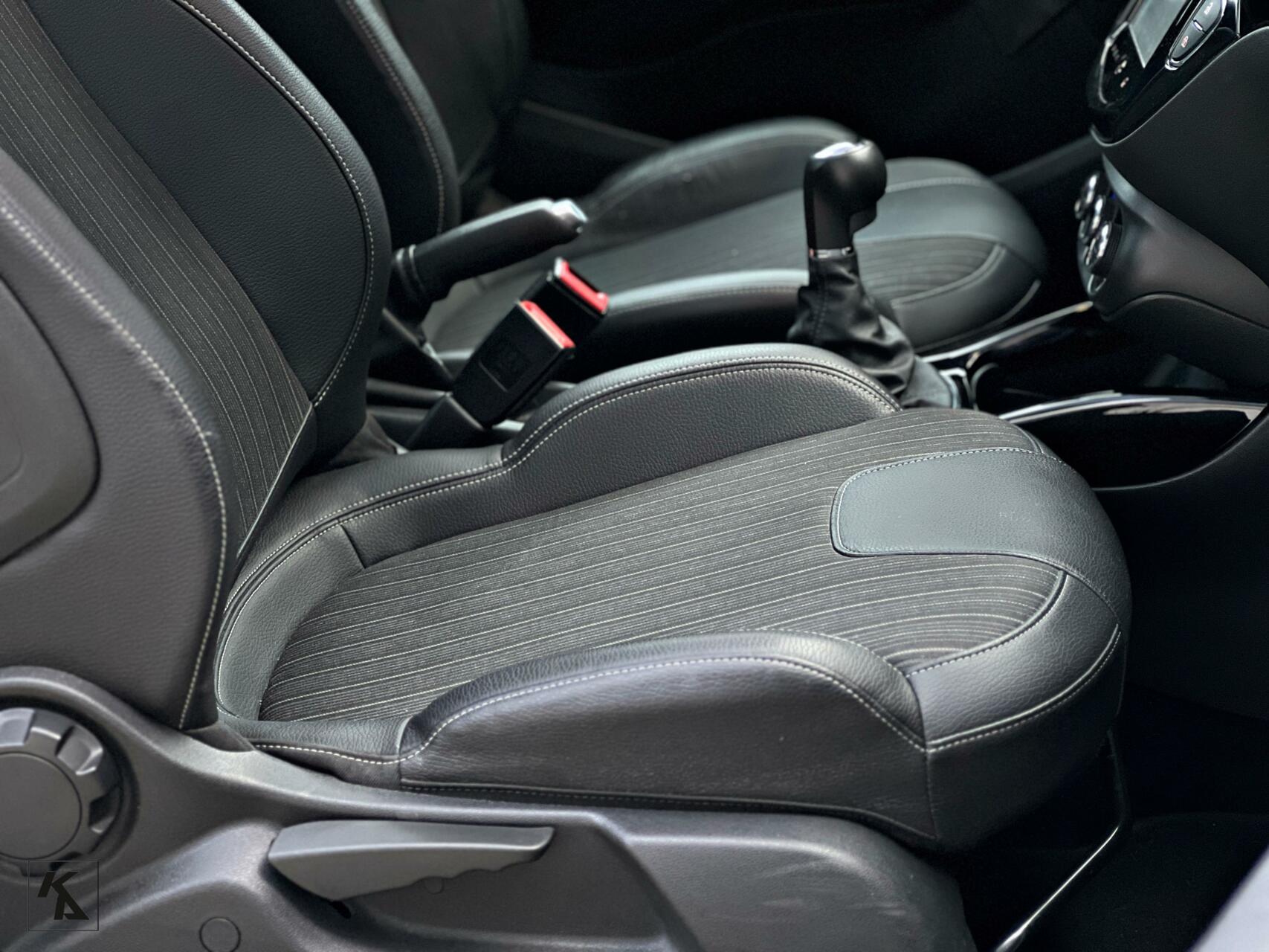 Foto van Opel Adam