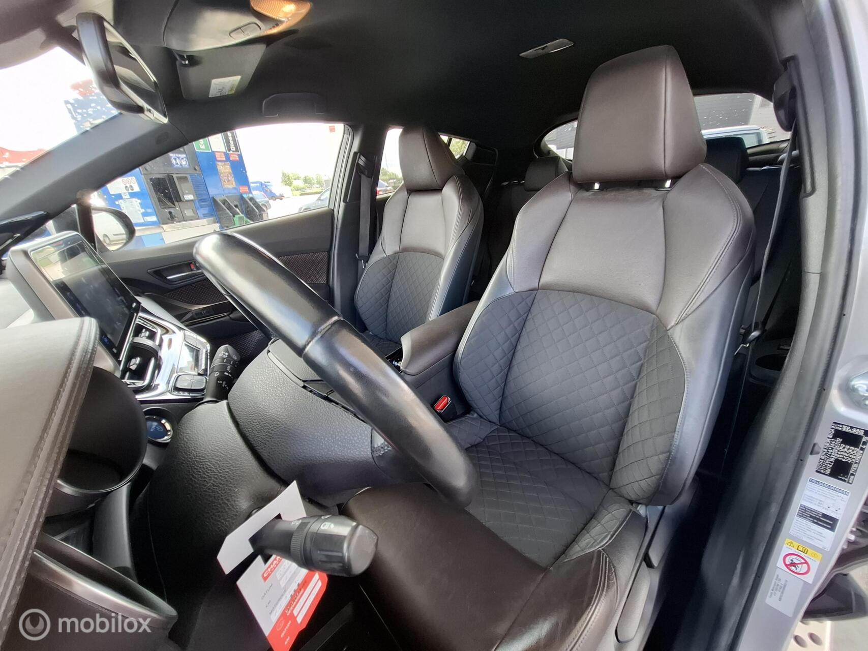 Foto van Toyota Toyota C-hr