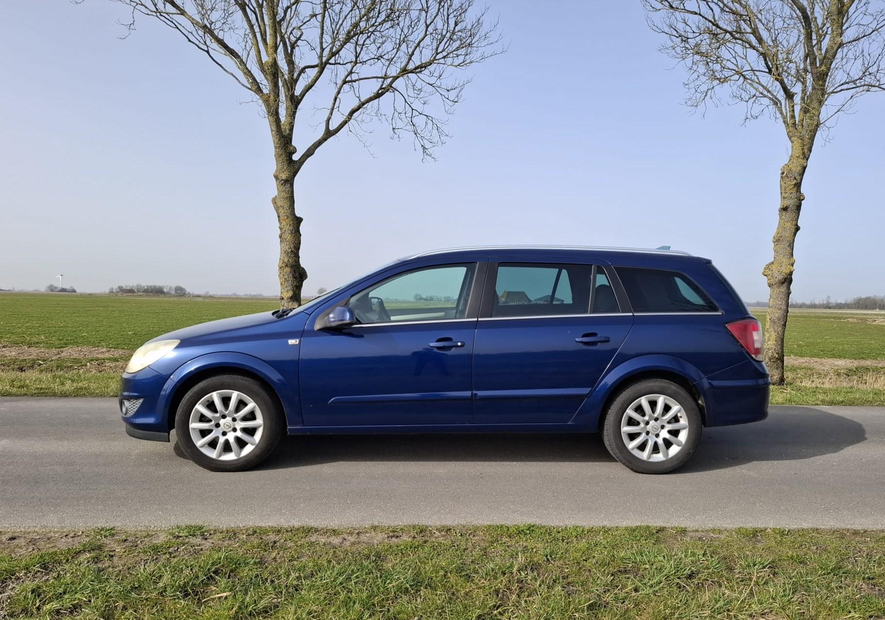 Foto van Opel Astra Wagon