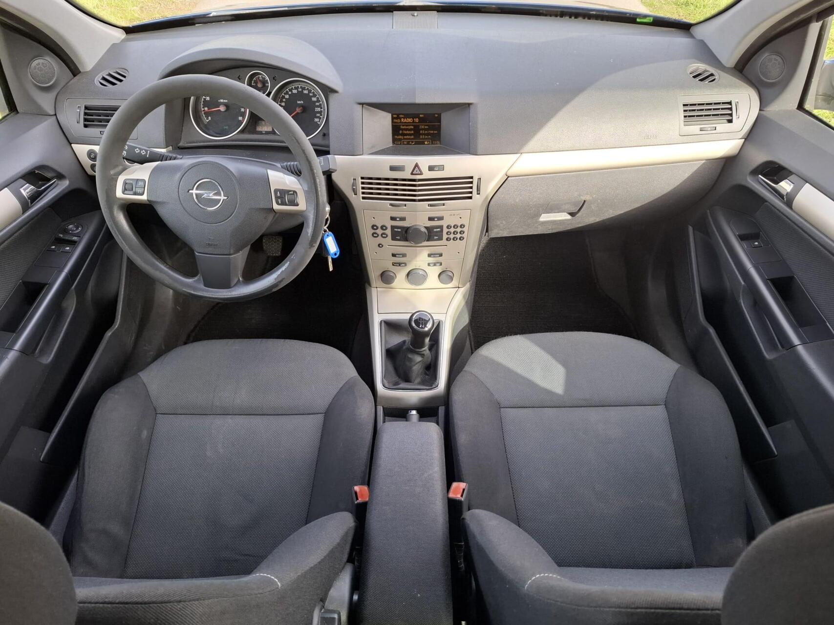 Foto van Opel Astra Wagon