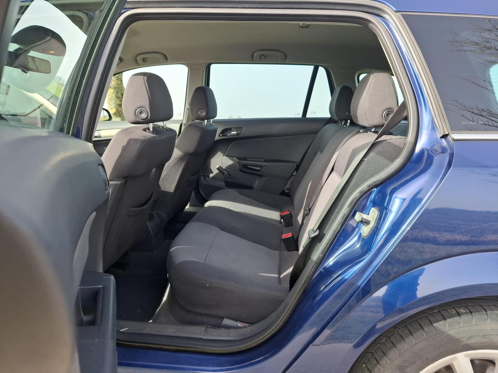 Foto van Opel Astra Wagon