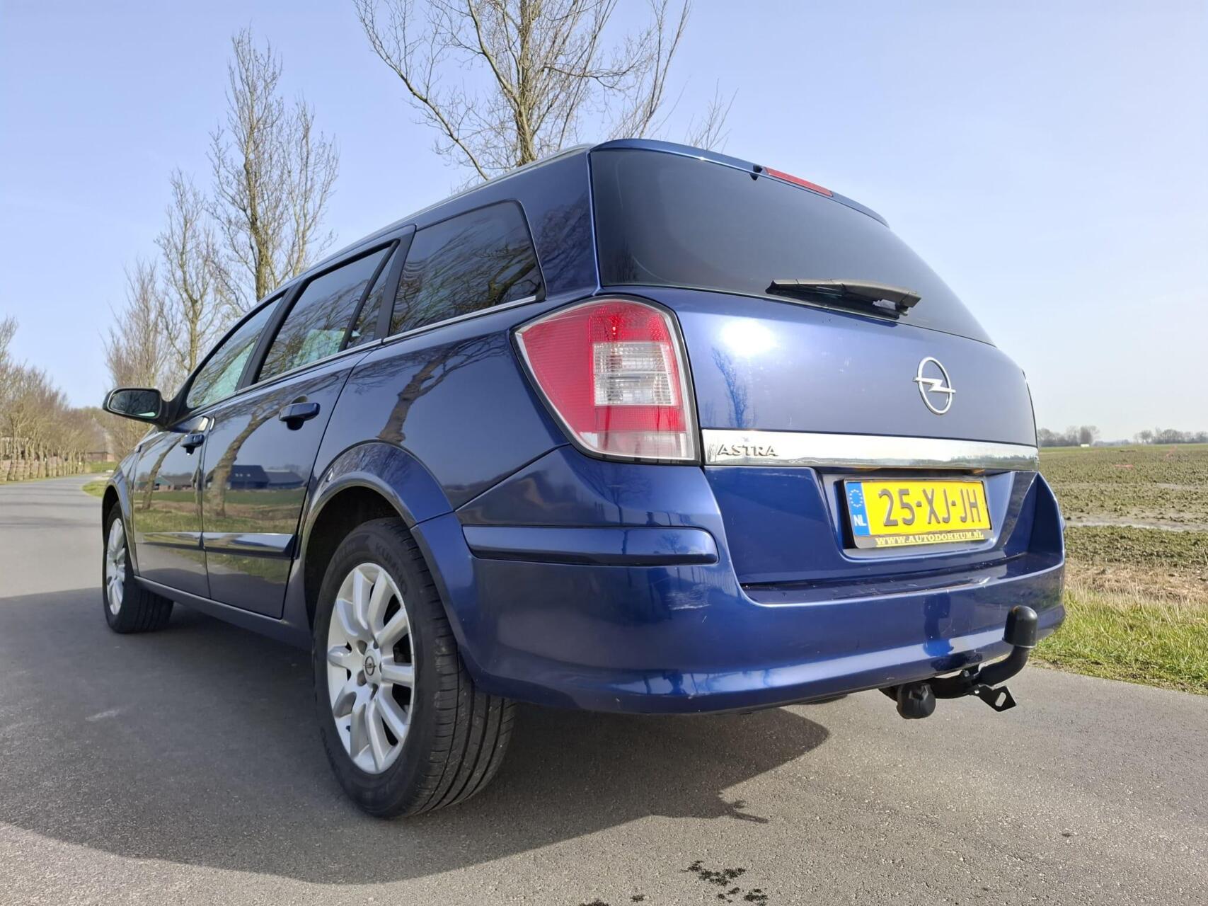 Foto van Opel Astra Wagon