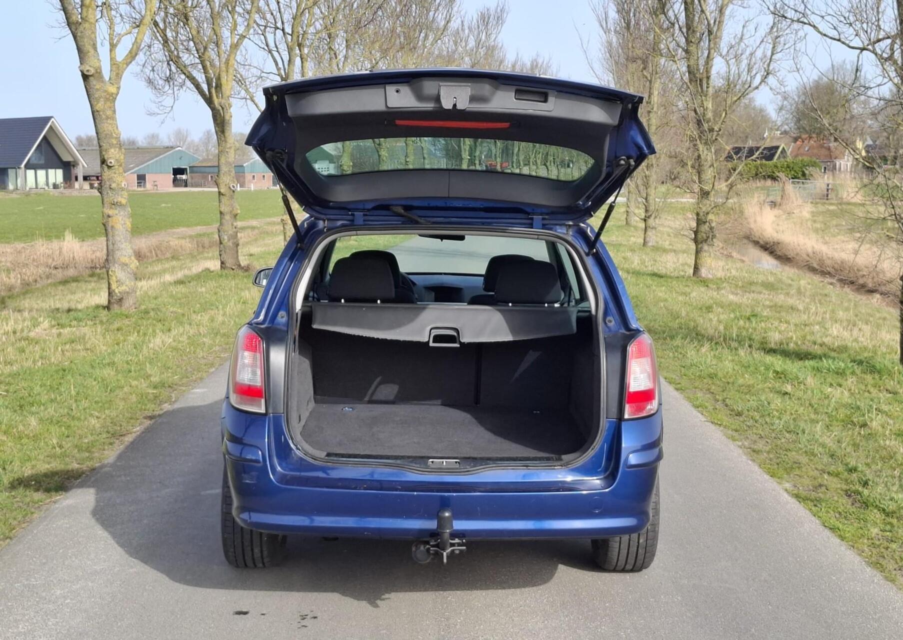 Foto van Opel Astra Wagon