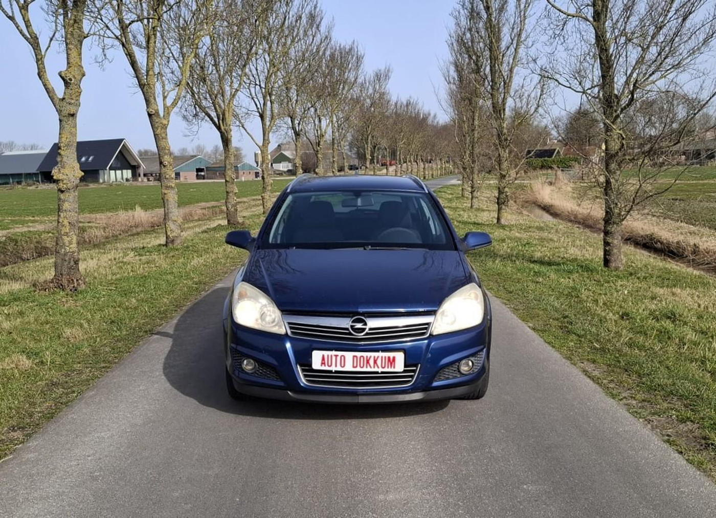 Foto van Opel Astra Wagon
