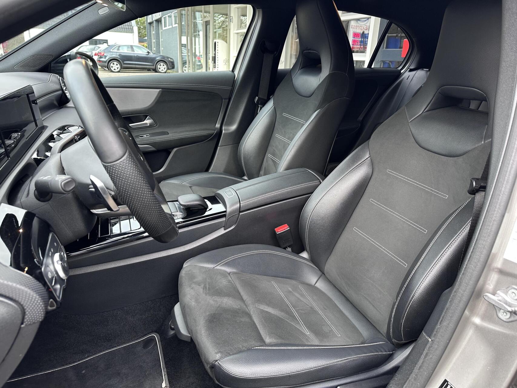 Foto van Mercedes-Benz A 250 E