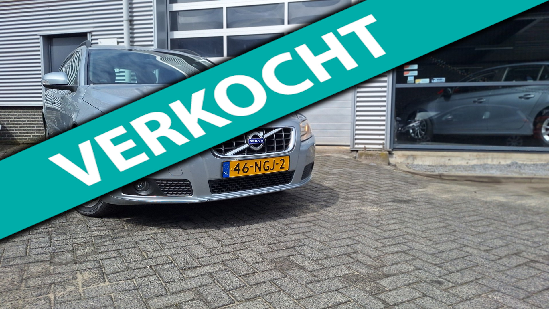 Volvo V70 2.0T Momentum trekhaak 2010 - voorkant