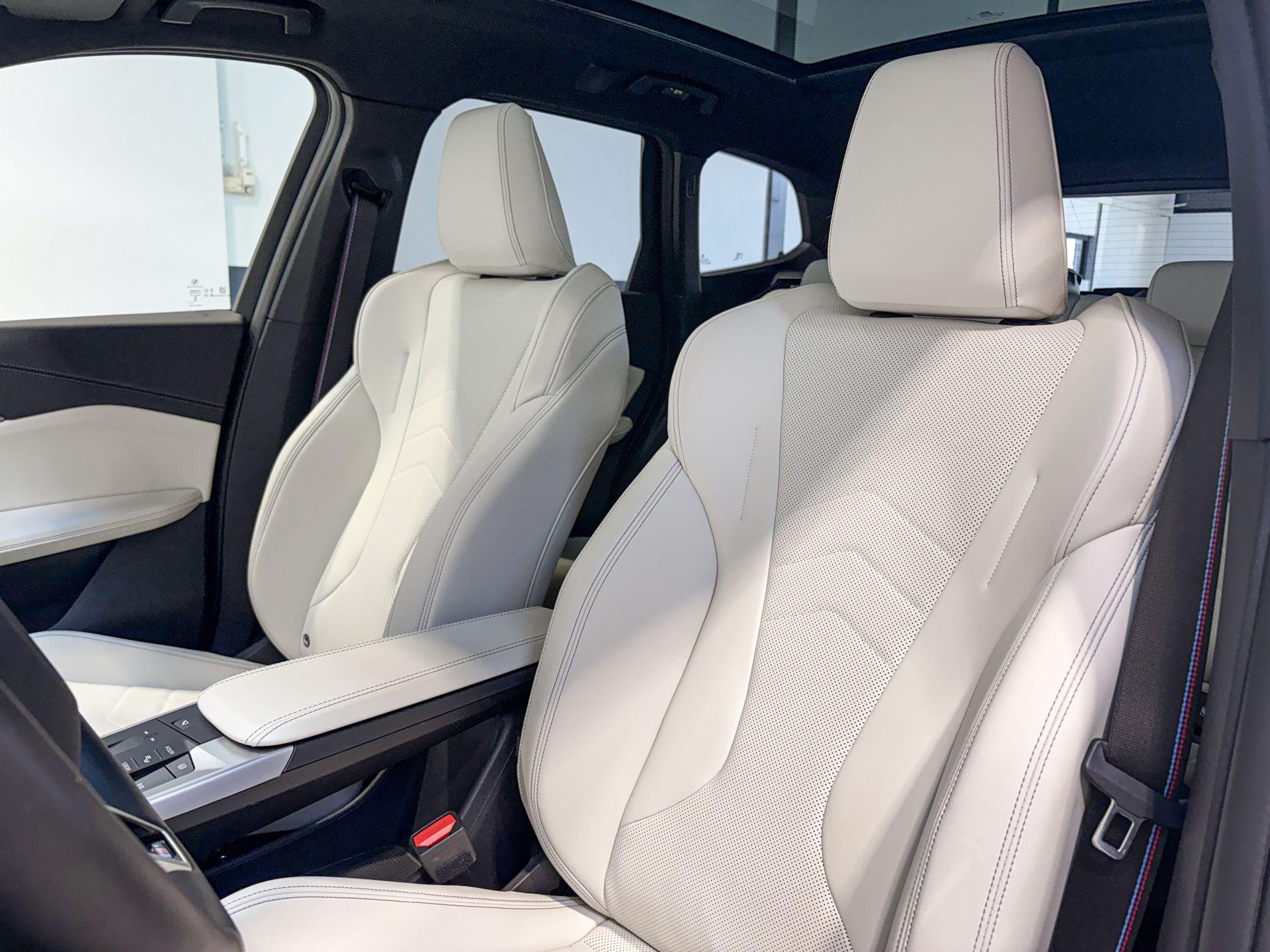 Foto van BMW Ix1 Edrive20