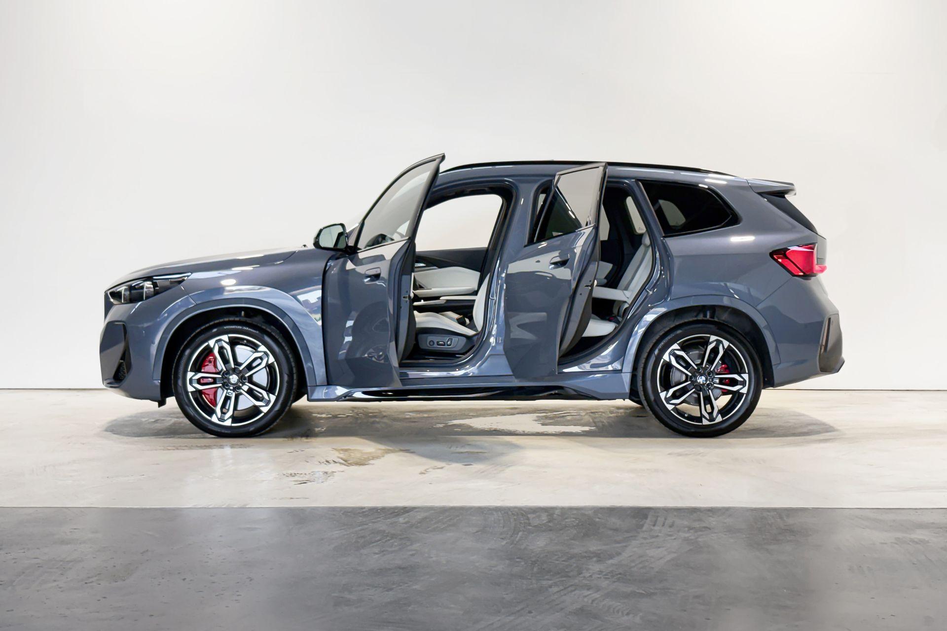 Foto van BMW Ix1 Edrive20