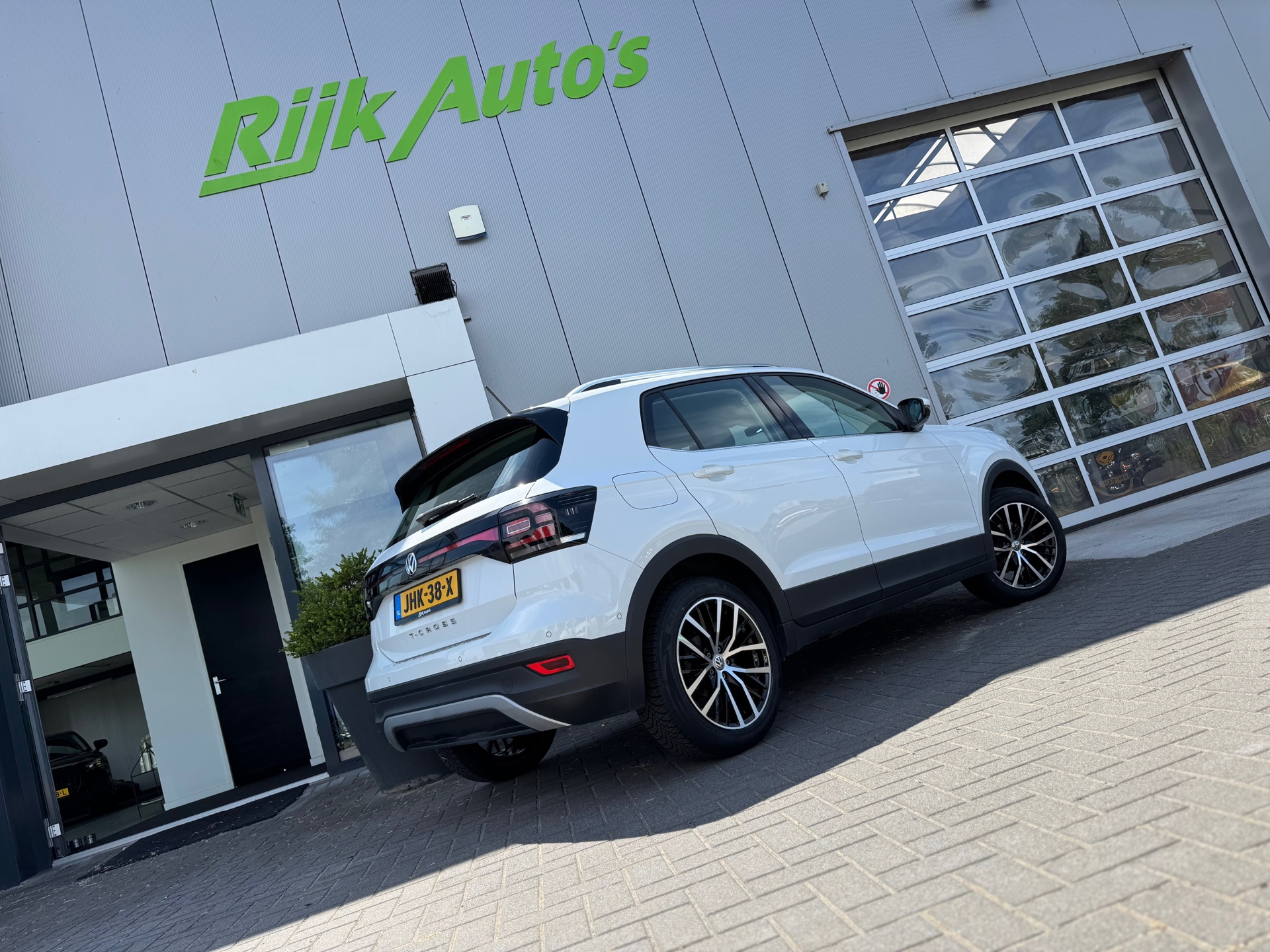 Foto van Volkswagen T-cross