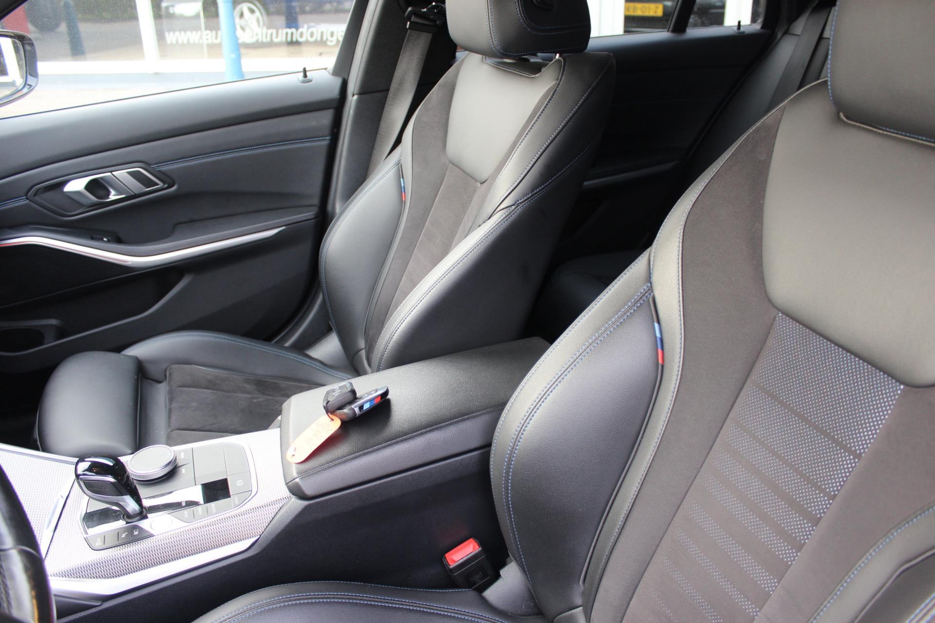 Foto van BMW 330e