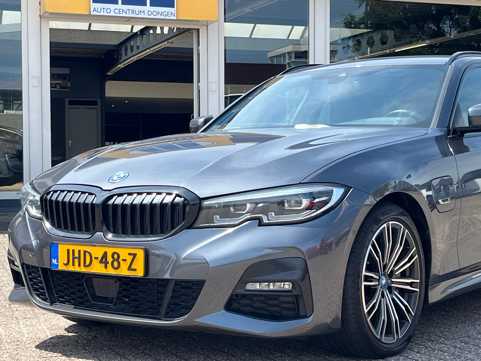 Foto van BMW 330e