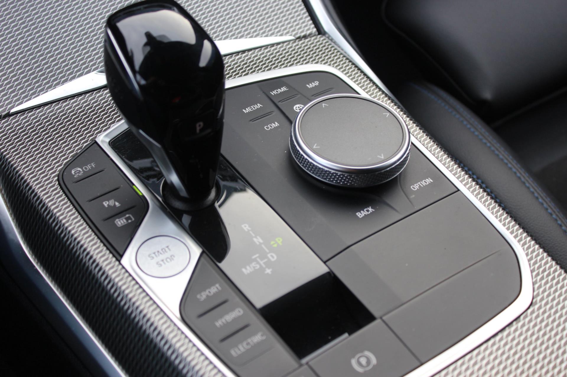 Foto van BMW 330e