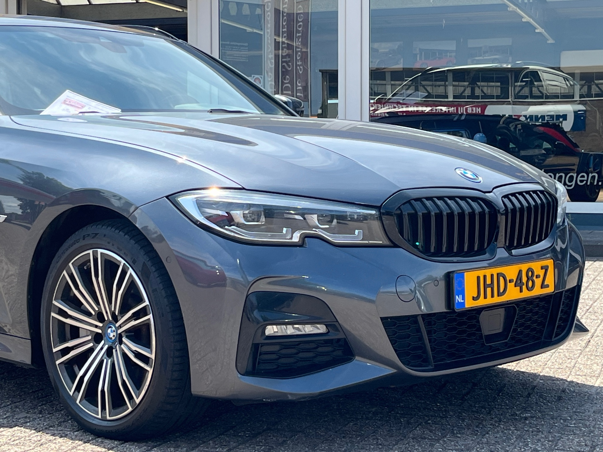Foto van BMW 330e