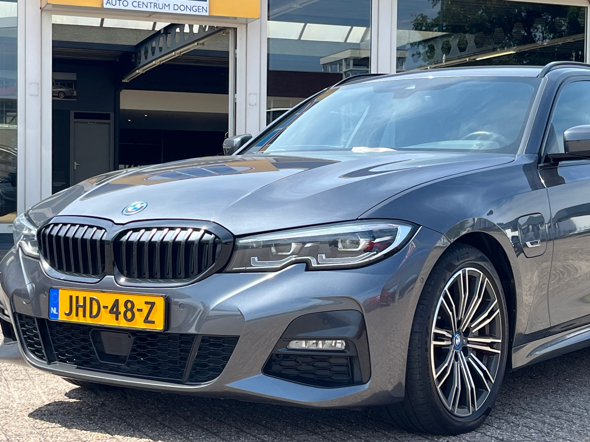 Foto van BMW 330e