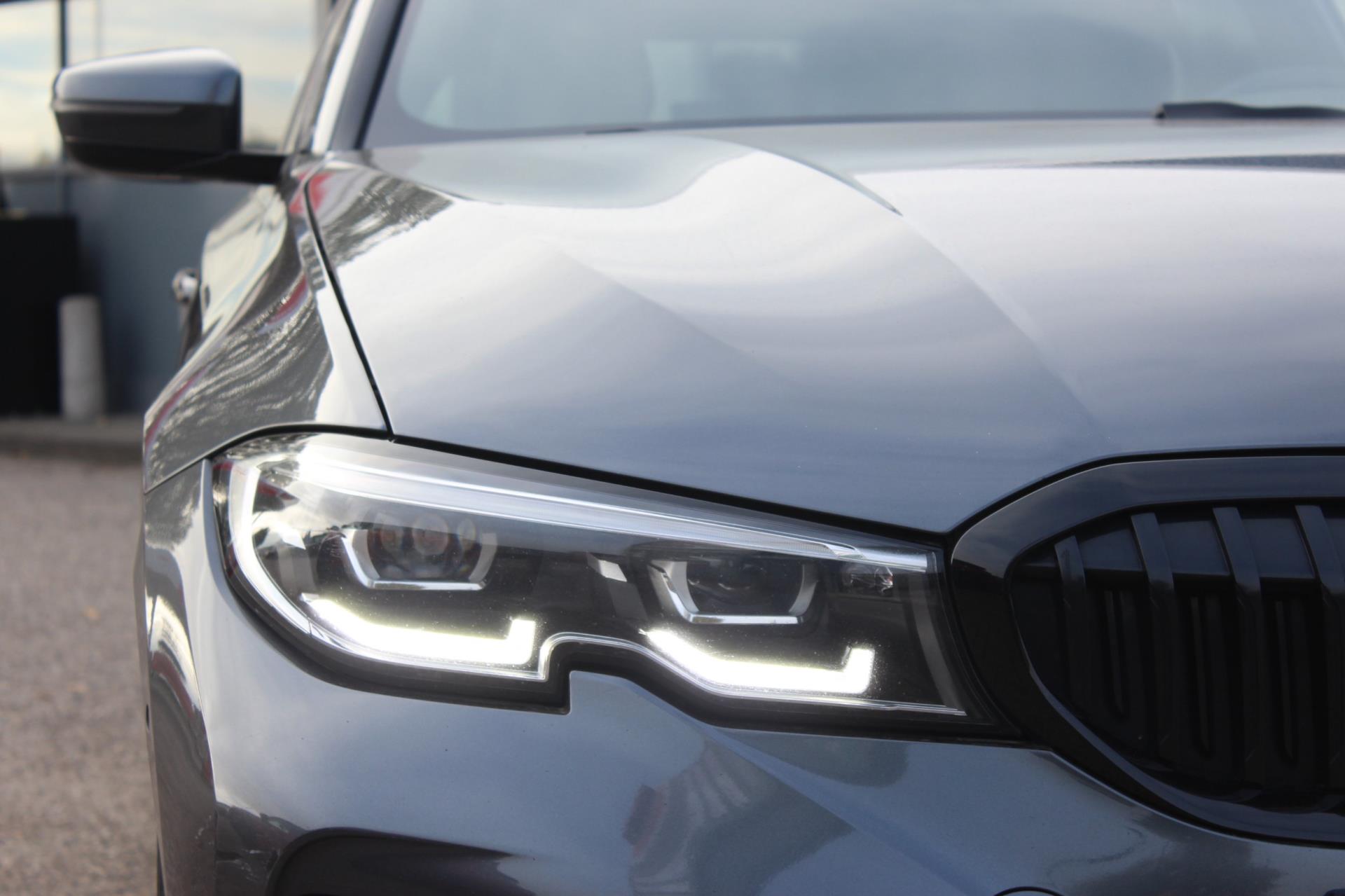 Foto van BMW 330e