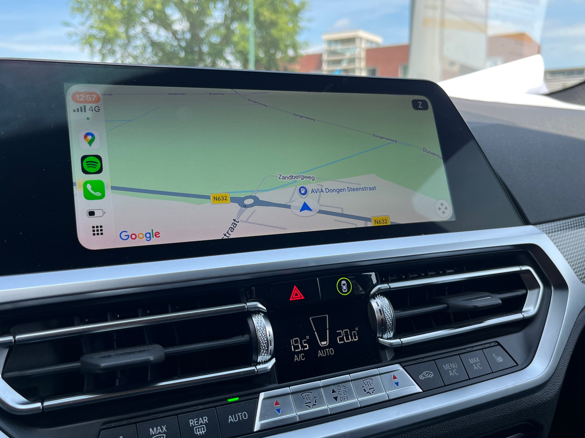 Foto van BMW 330e