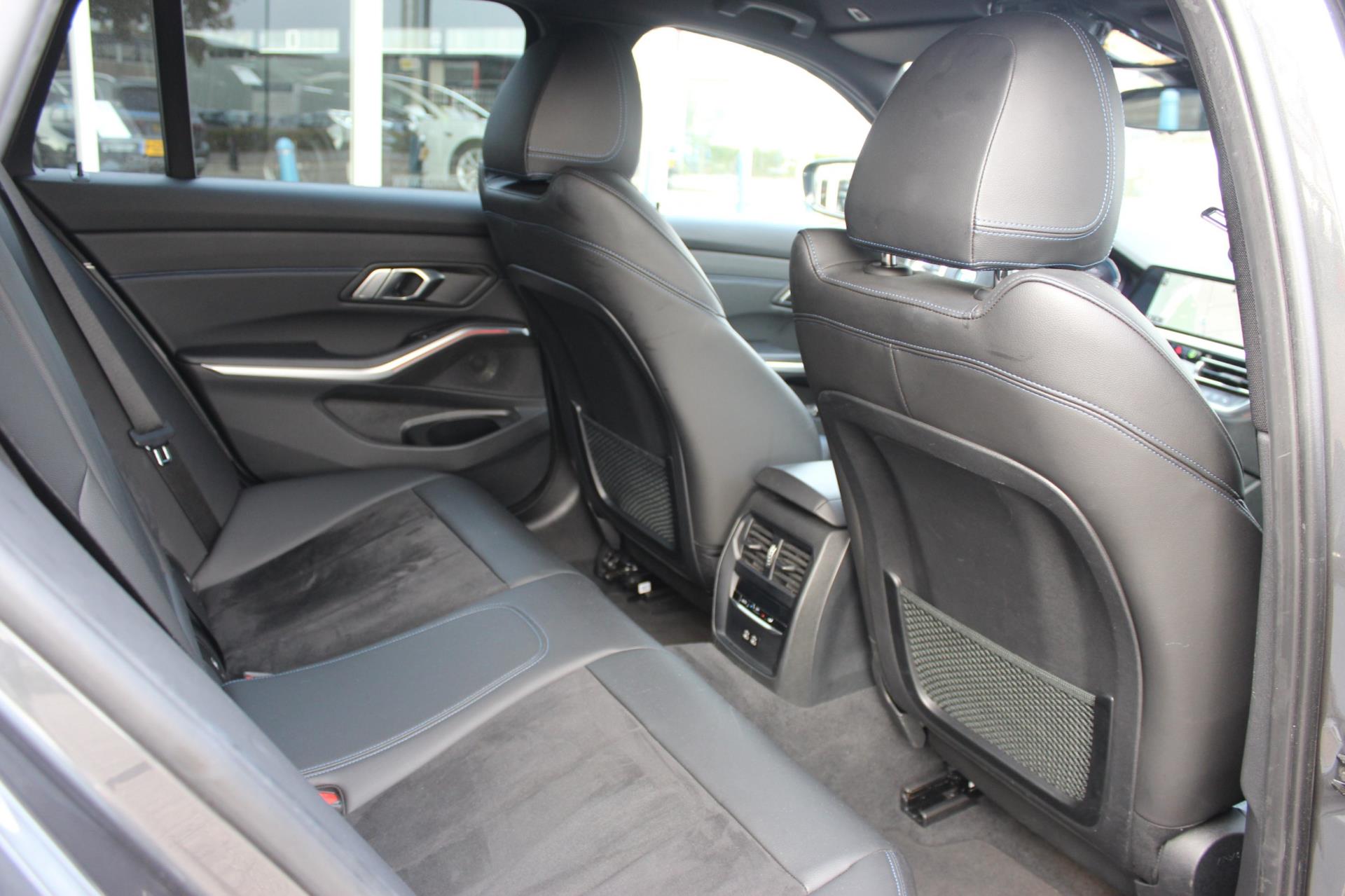Foto van BMW 330e
