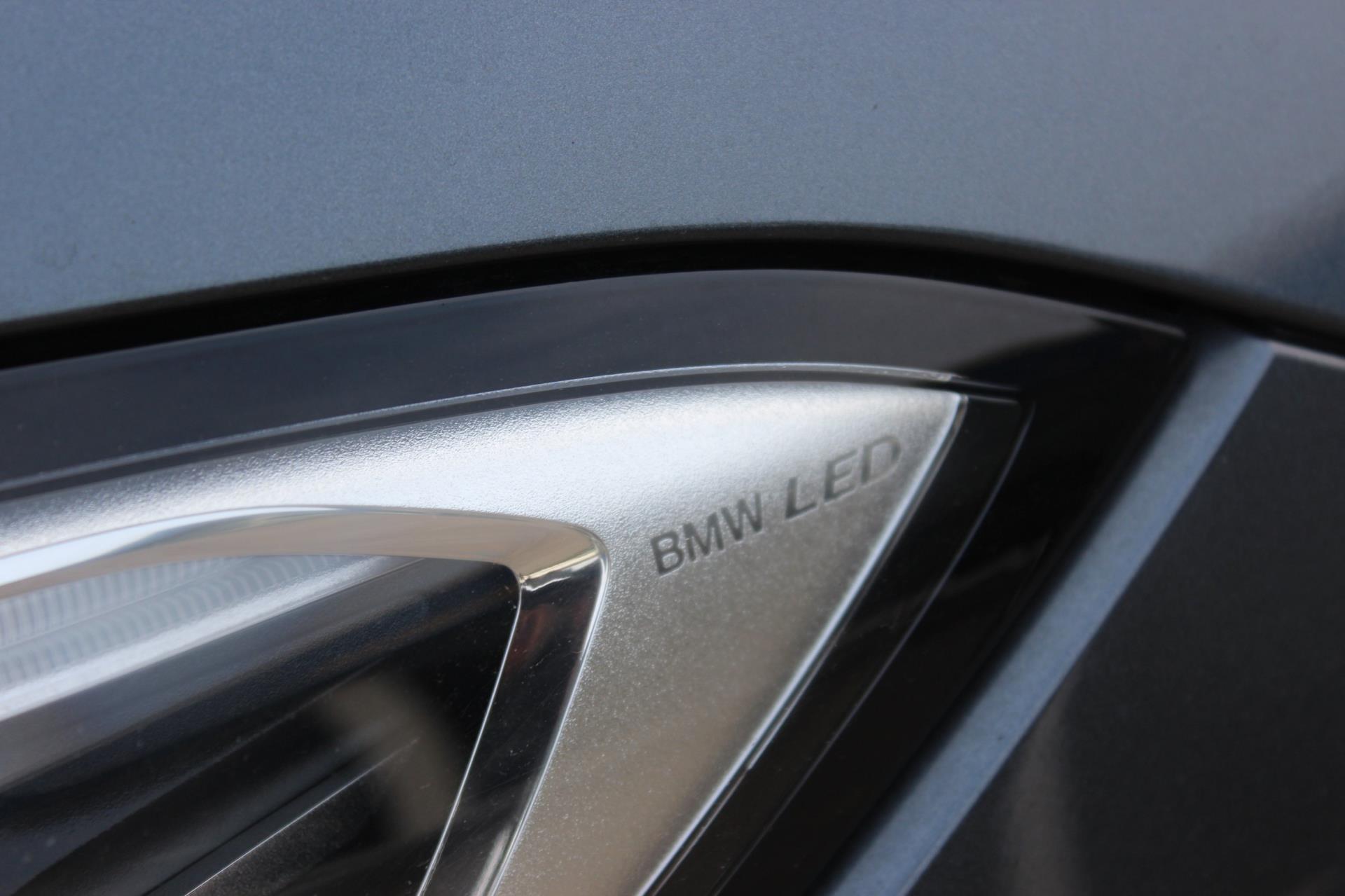Foto van BMW 330e