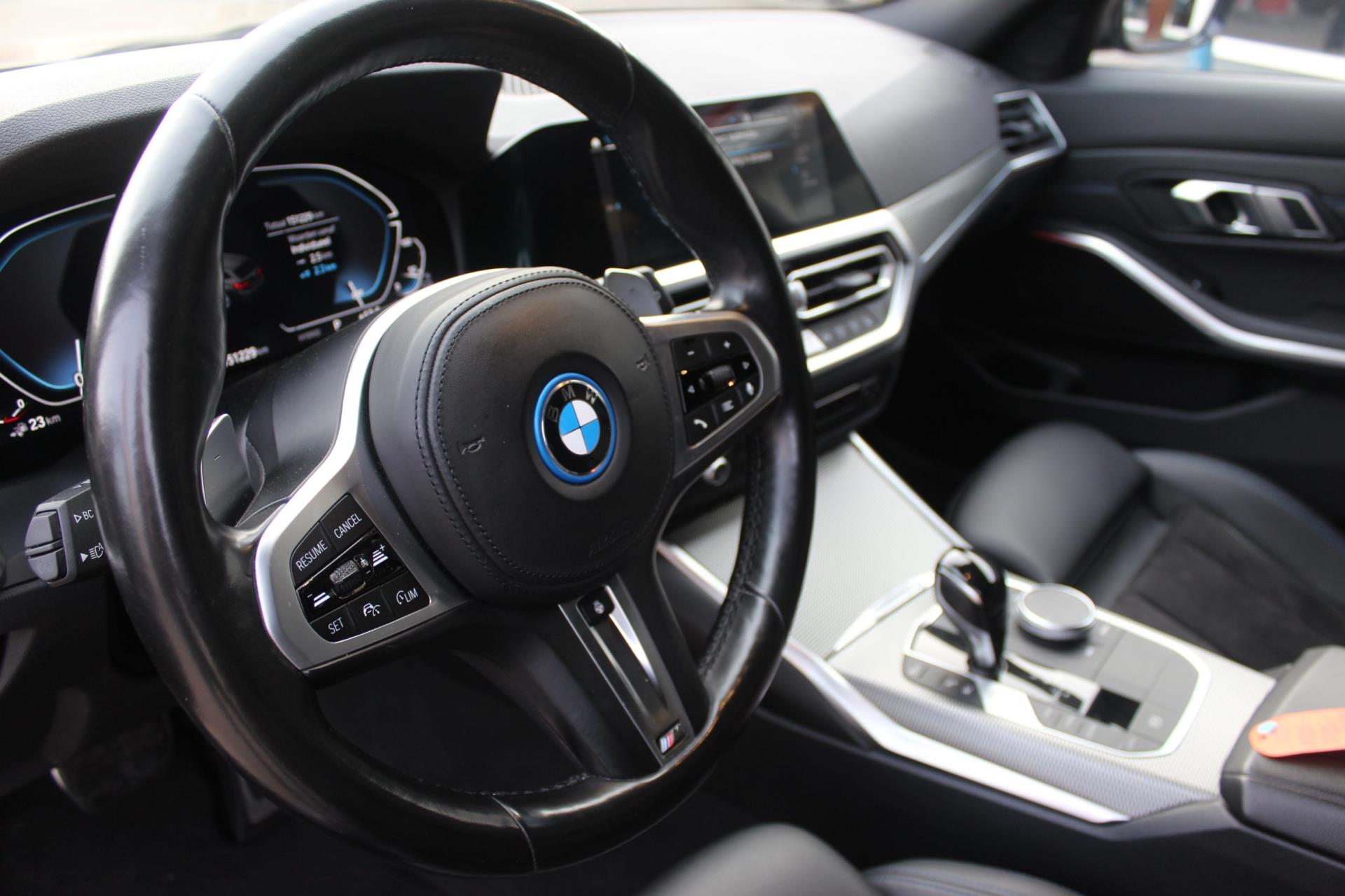 Foto van BMW 330e