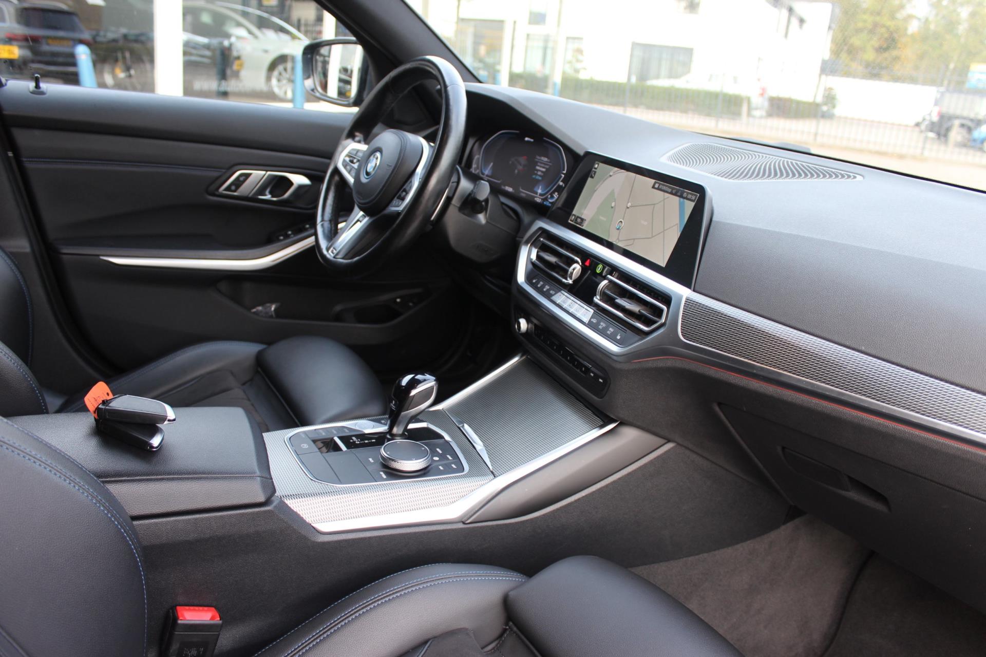 Foto van BMW 330e