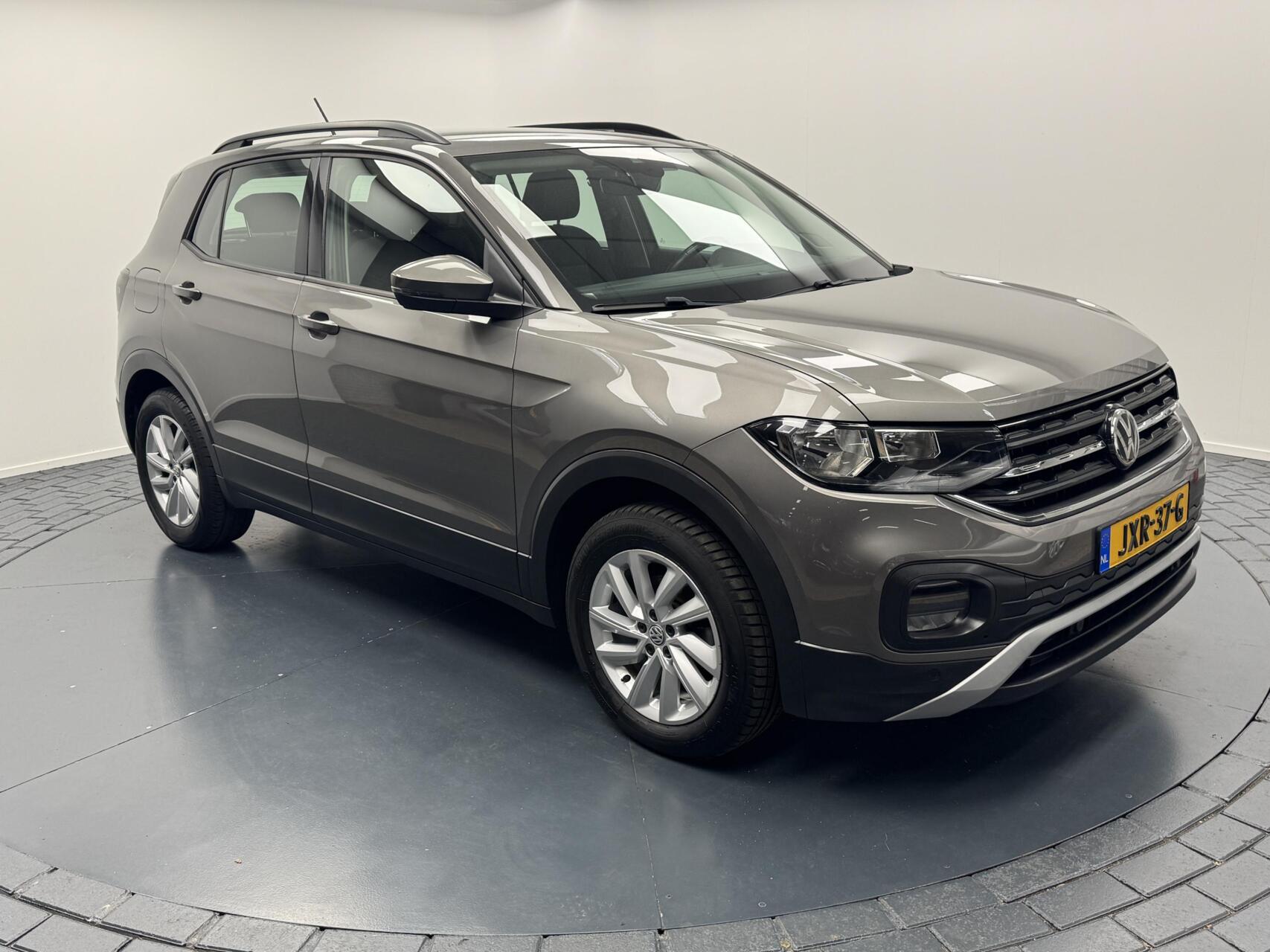 Foto van Volkswagen T-cross