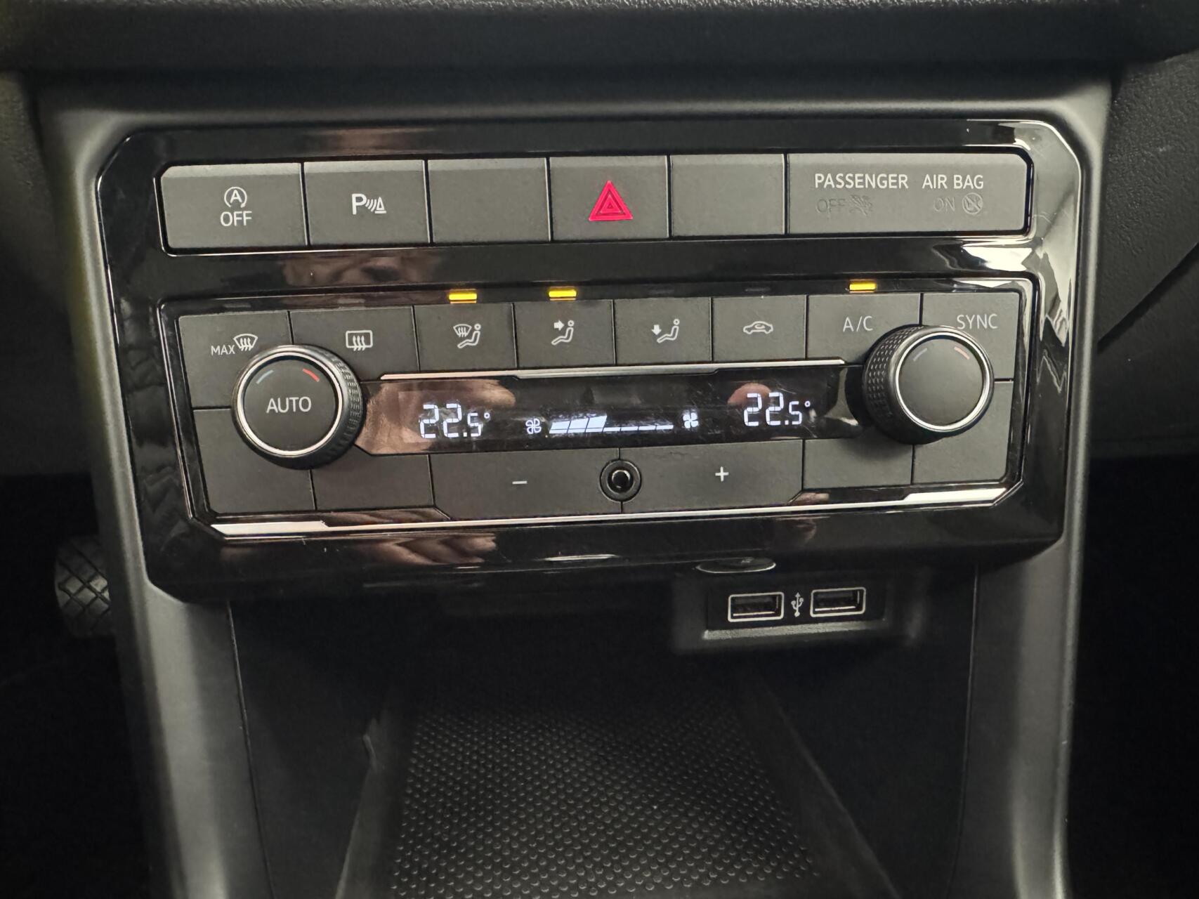 Foto van Volkswagen T-cross
