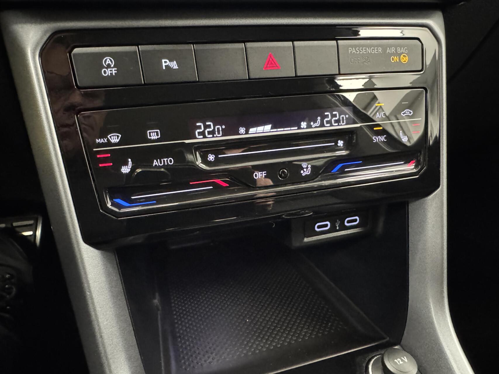 Foto van Volkswagen T-cross