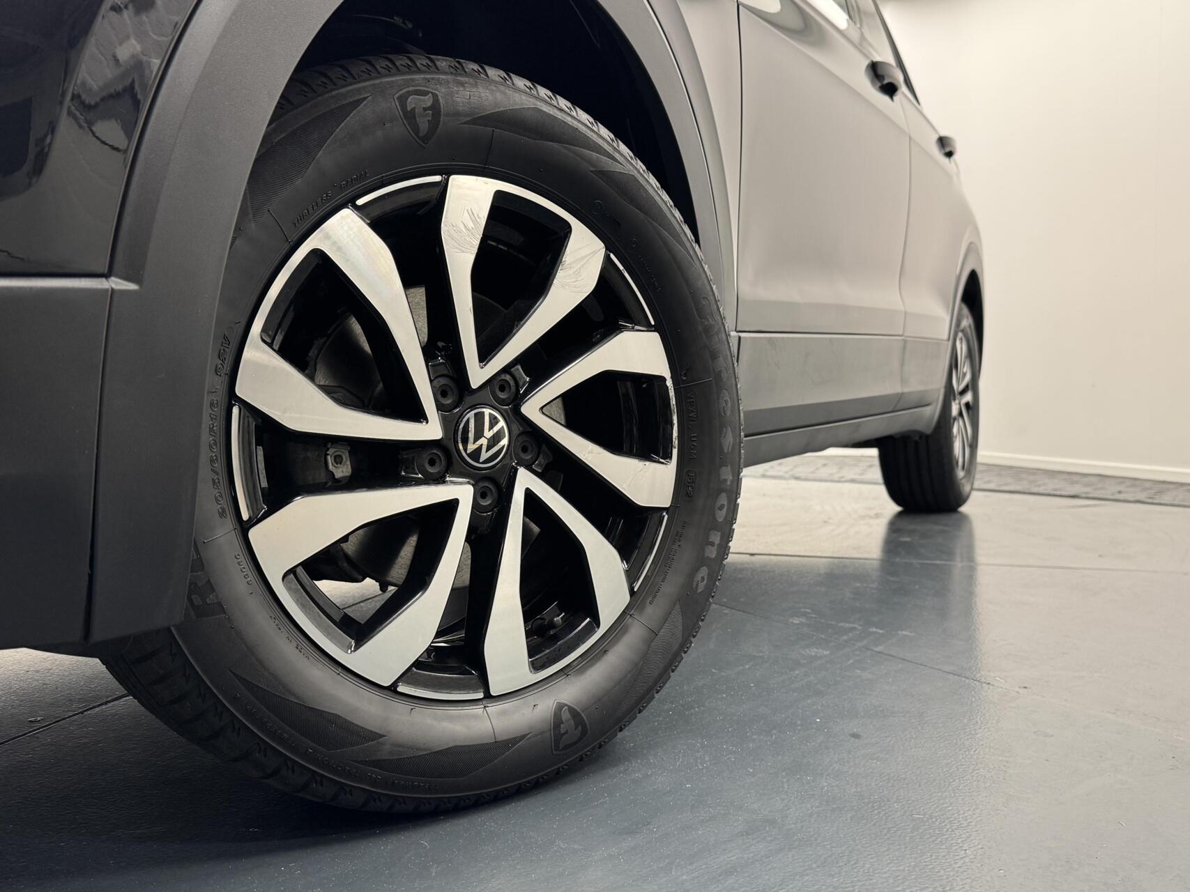 Foto van Volkswagen T-cross