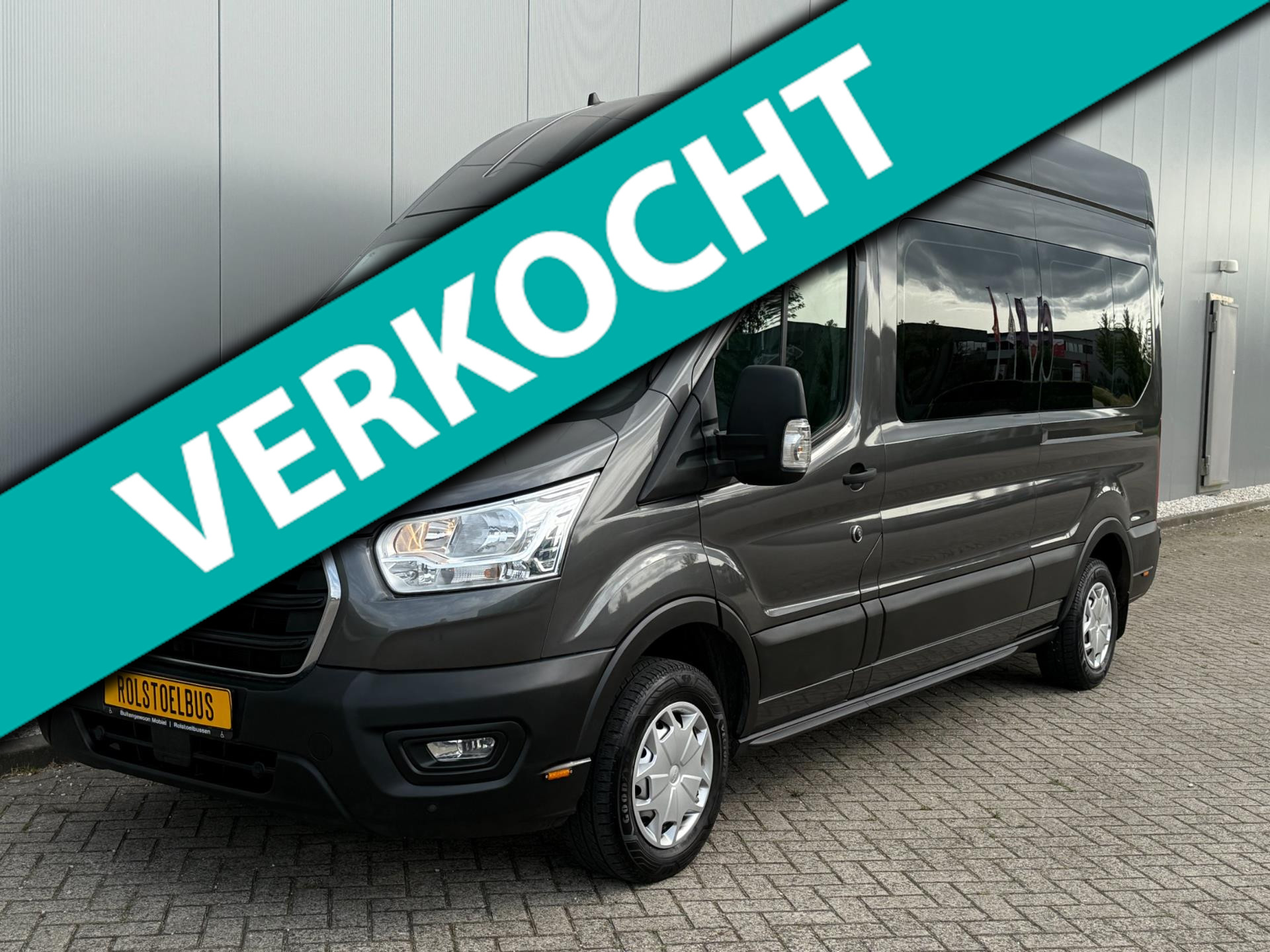 Ford Transit Rolstoelbus 2021 (Airco) Tillift + Bed + Rolstoellift 2021 - voorkant