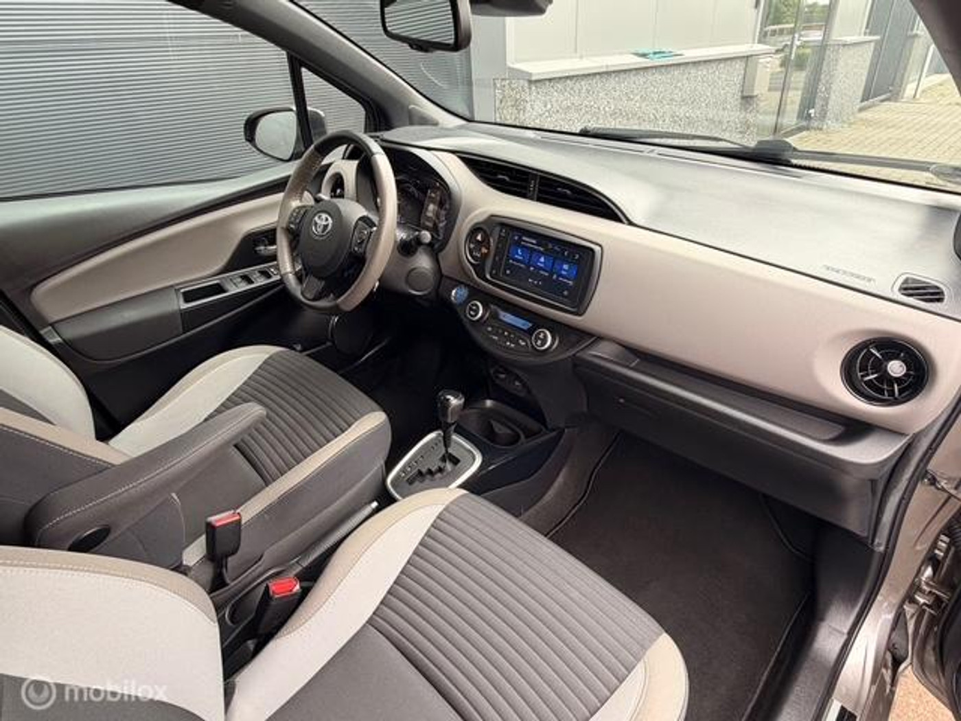 Foto van Toyota Toyota Yaris Hybrid