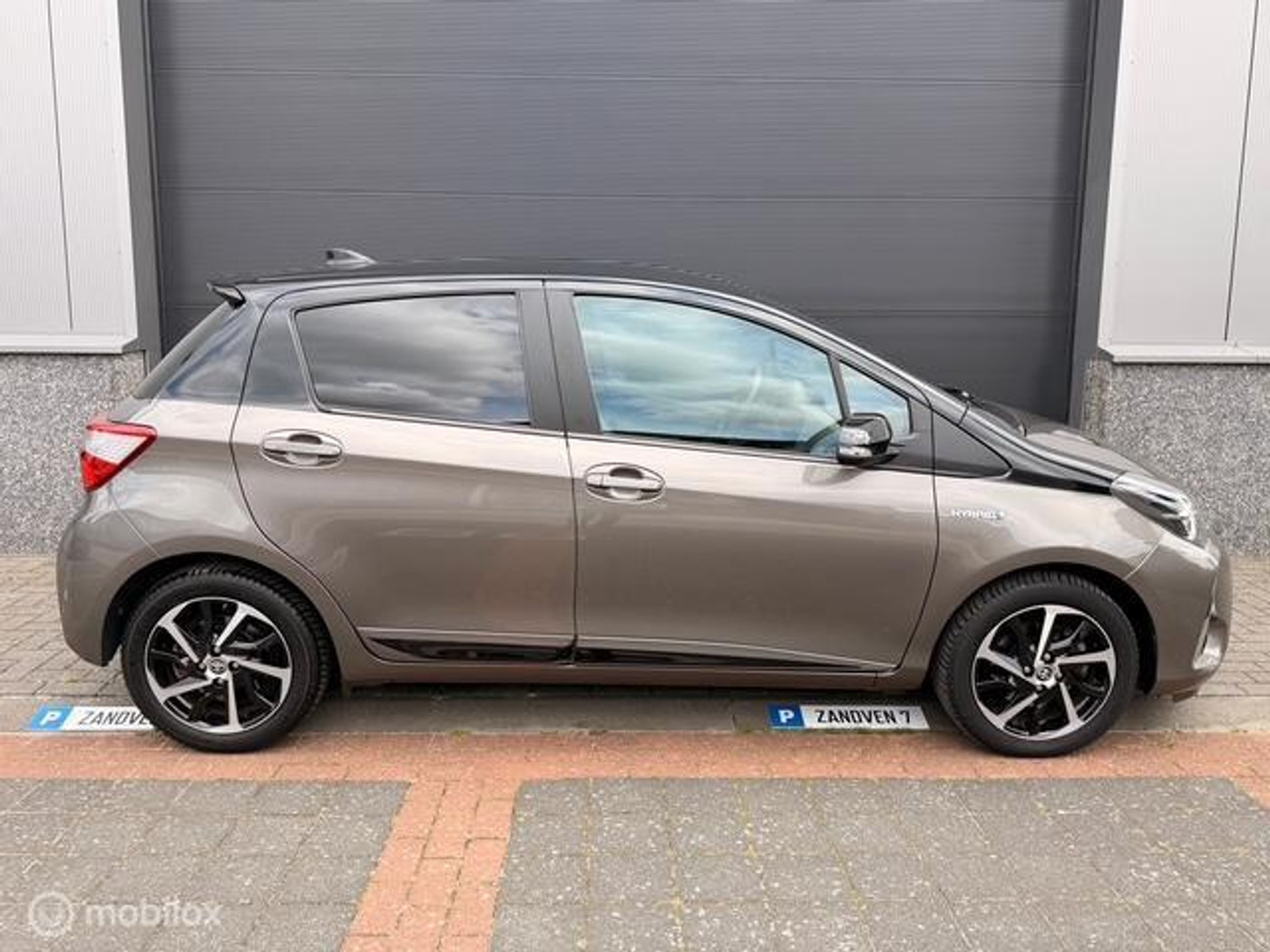 Foto van Toyota Toyota Yaris Hybrid